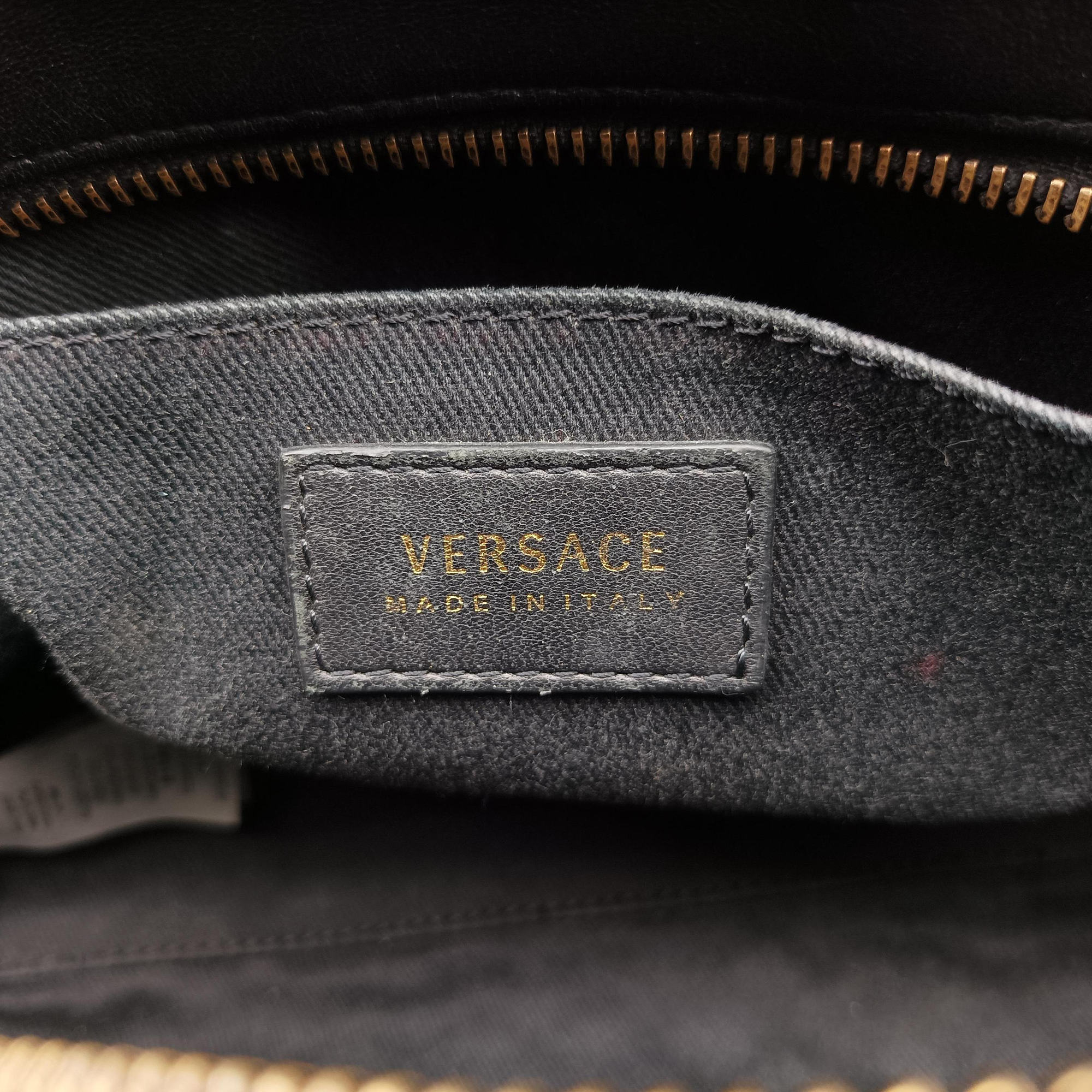 Secondhand VERSACE Devotion Black Leather  handbag | stylenewstar