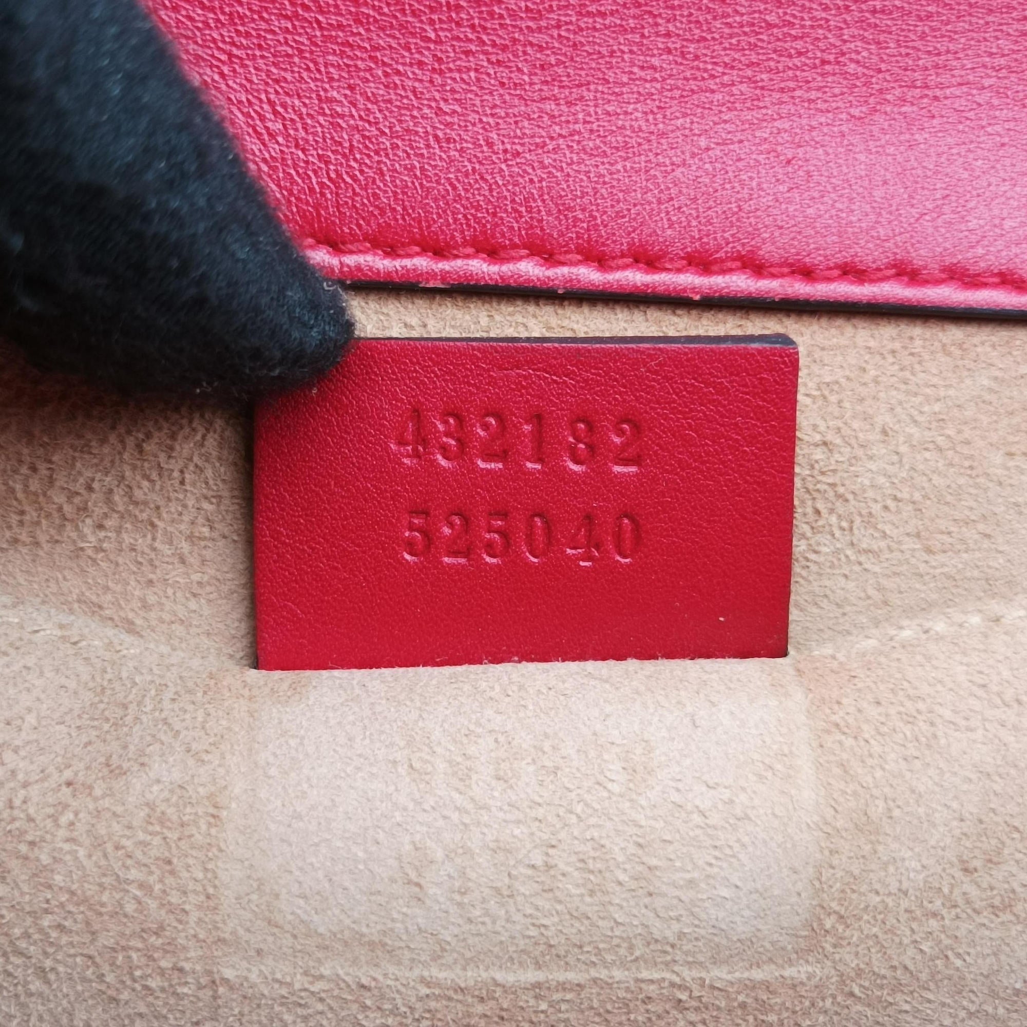 Vintage Gucci Padlock Red Leather 432182 shoulderbag | stylenewstar