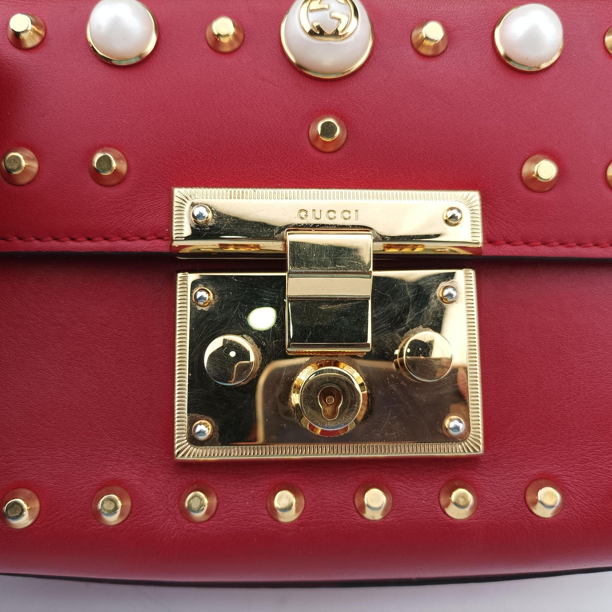 Vintage Gucci Padlock Red Leather 432182 shoulderbag | stylenewstar