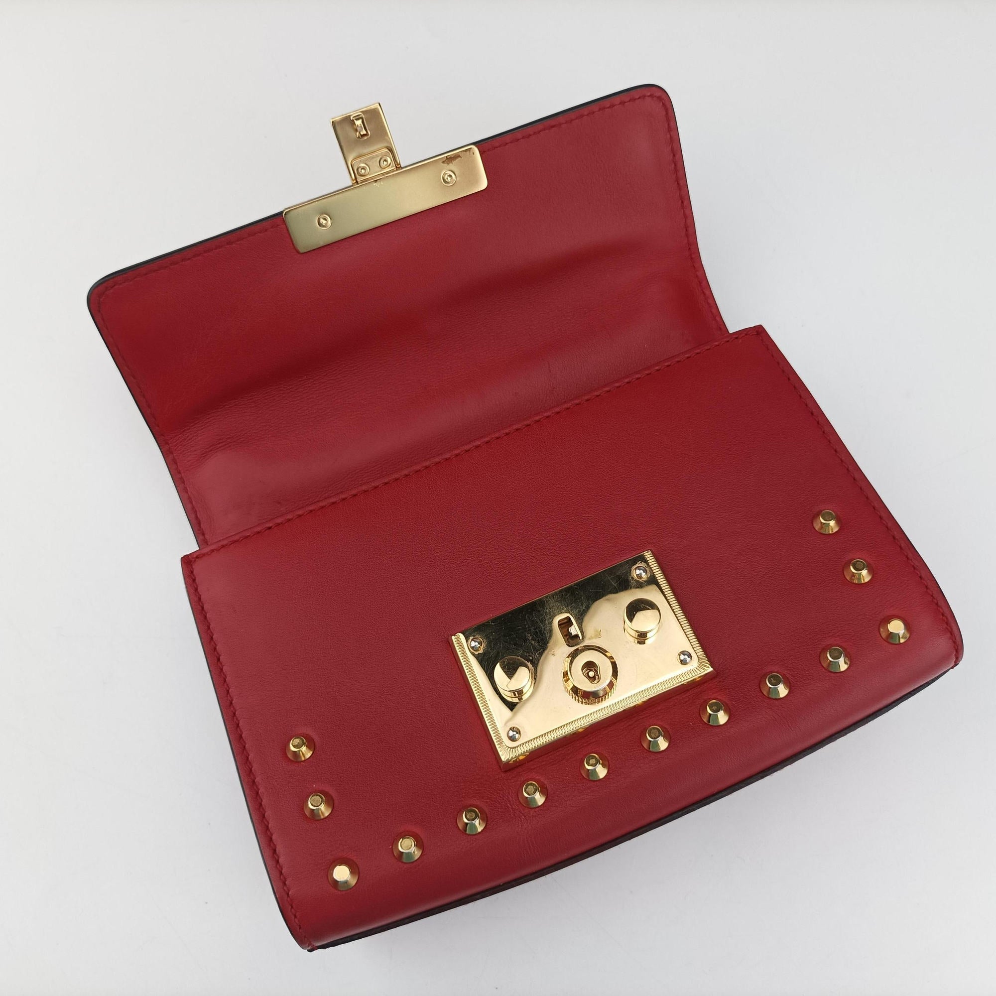 Vintage Gucci Padlock Red Leather 432182 shoulderbag | stylenewstar