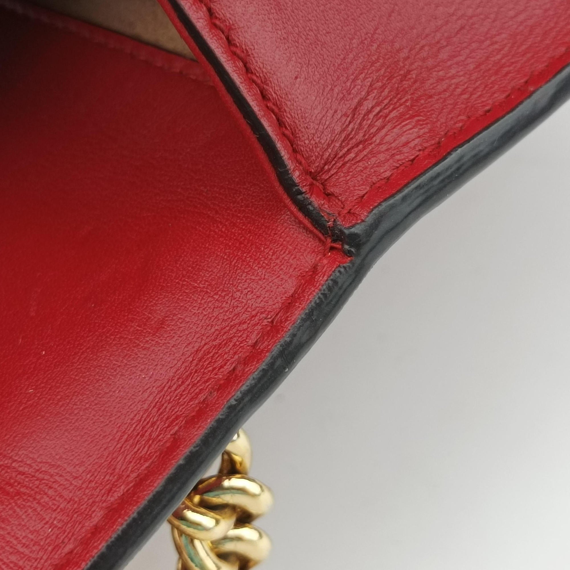 Vintage Gucci Padlock Red Leather 432182 shoulderbag | stylenewstar