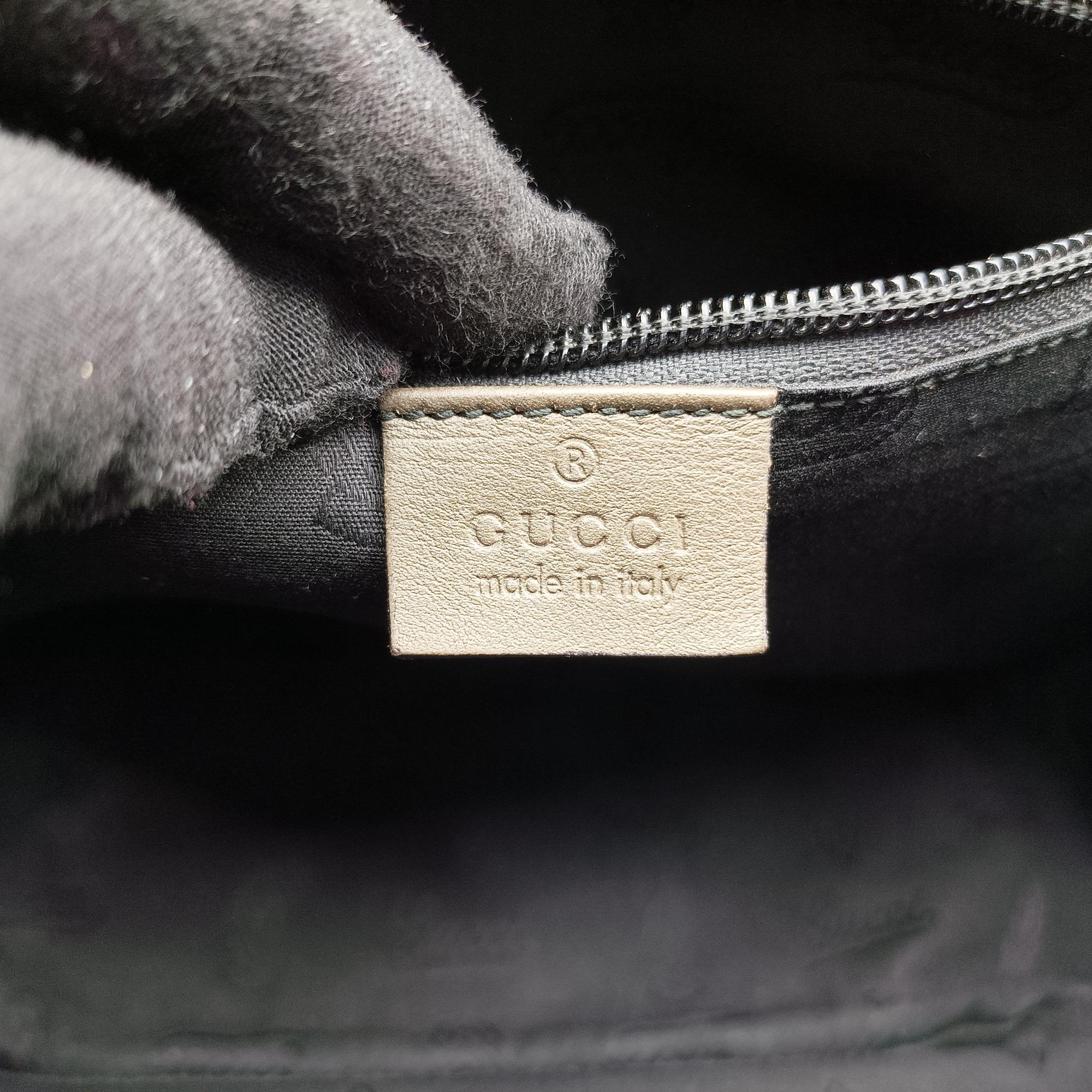 Vintage Gucci GG Plus Messenger Golden PVC coated canvas×leather 201732 shoulderbag | stylenewstar