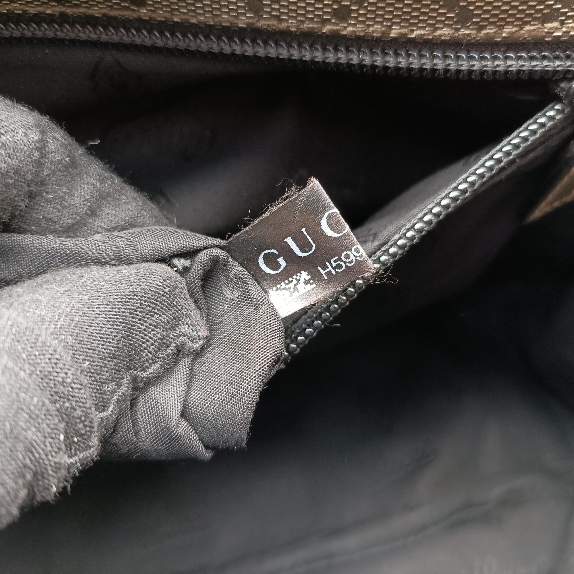 Vintage Gucci GG Plus Messenger Golden PVC coated canvas×leather 201732 shoulderbag | stylenewstar