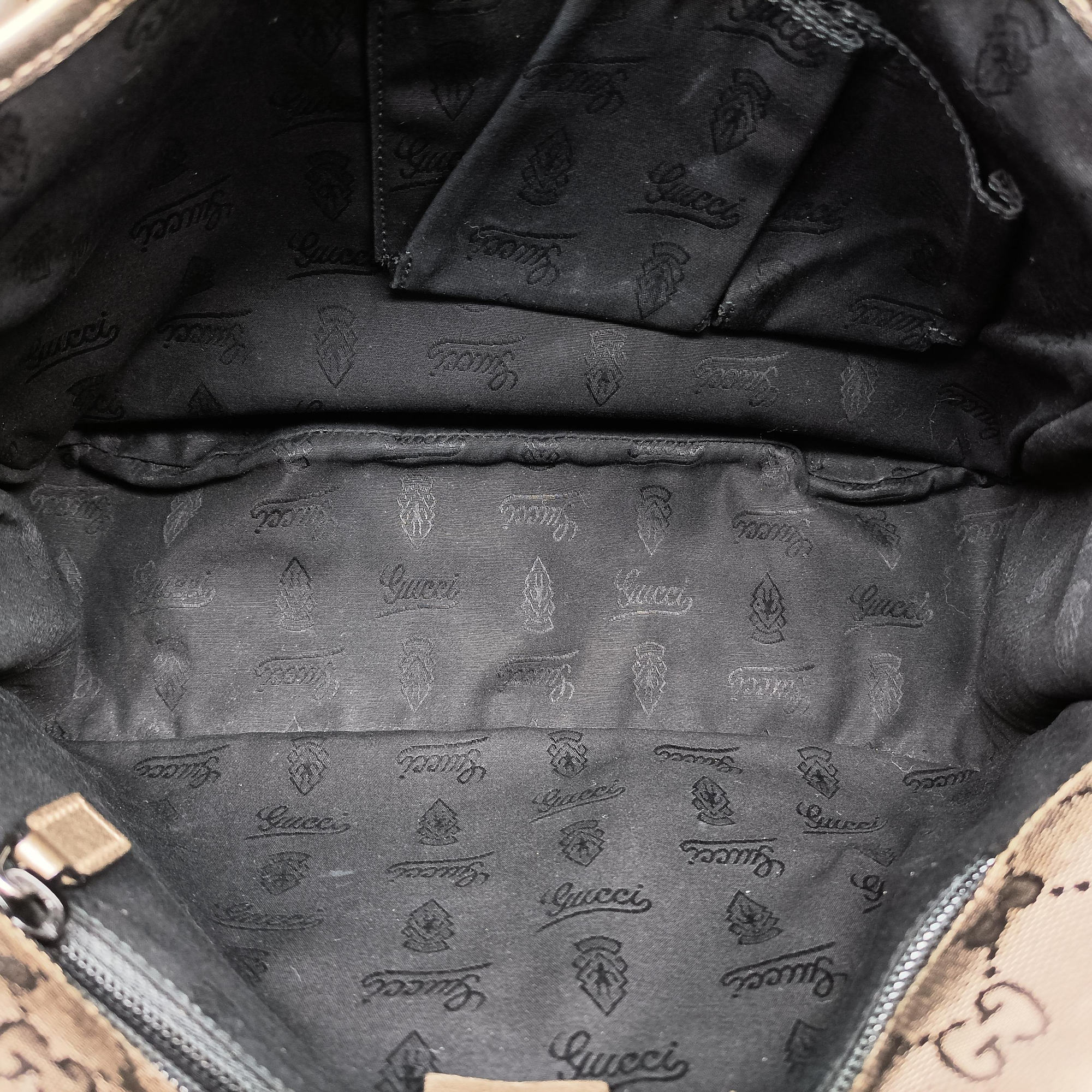Vintage Gucci GG Plus Messenger Golden PVC coated canvas×leather 201732 shoulderbag | stylenewstar