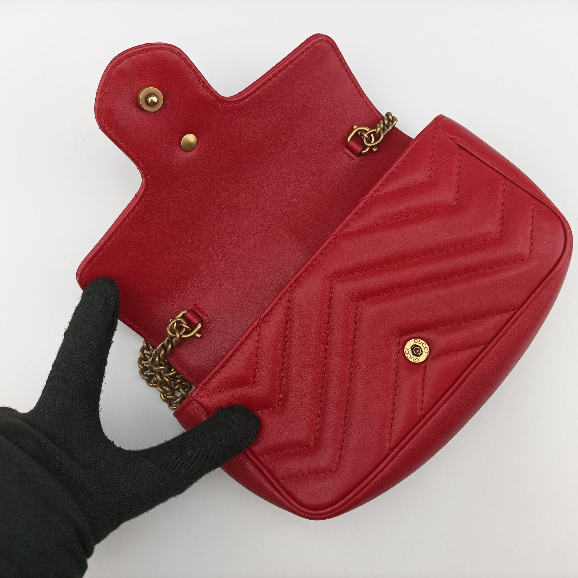 Pre-owned Gucci GG Marmont Red Leather 476433 shoulderbag | stylenewstar