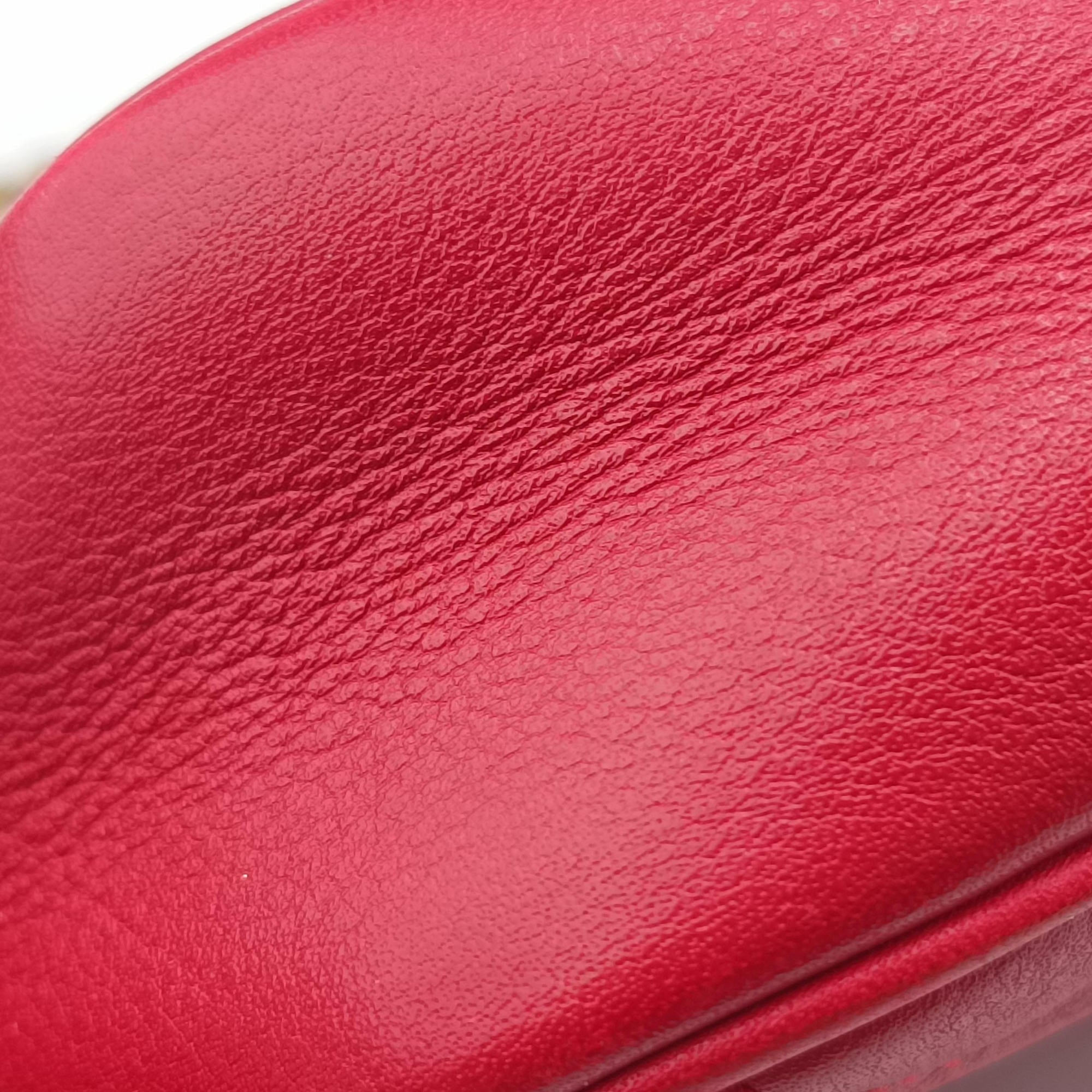Pre-owned Gucci GG Marmont Red Leather 476433 shoulderbag | stylenewstar