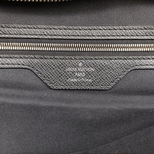 Pre-owned Louis Vuitton IGOR Ardoise Taiga M31172 handbag | stylenewstar