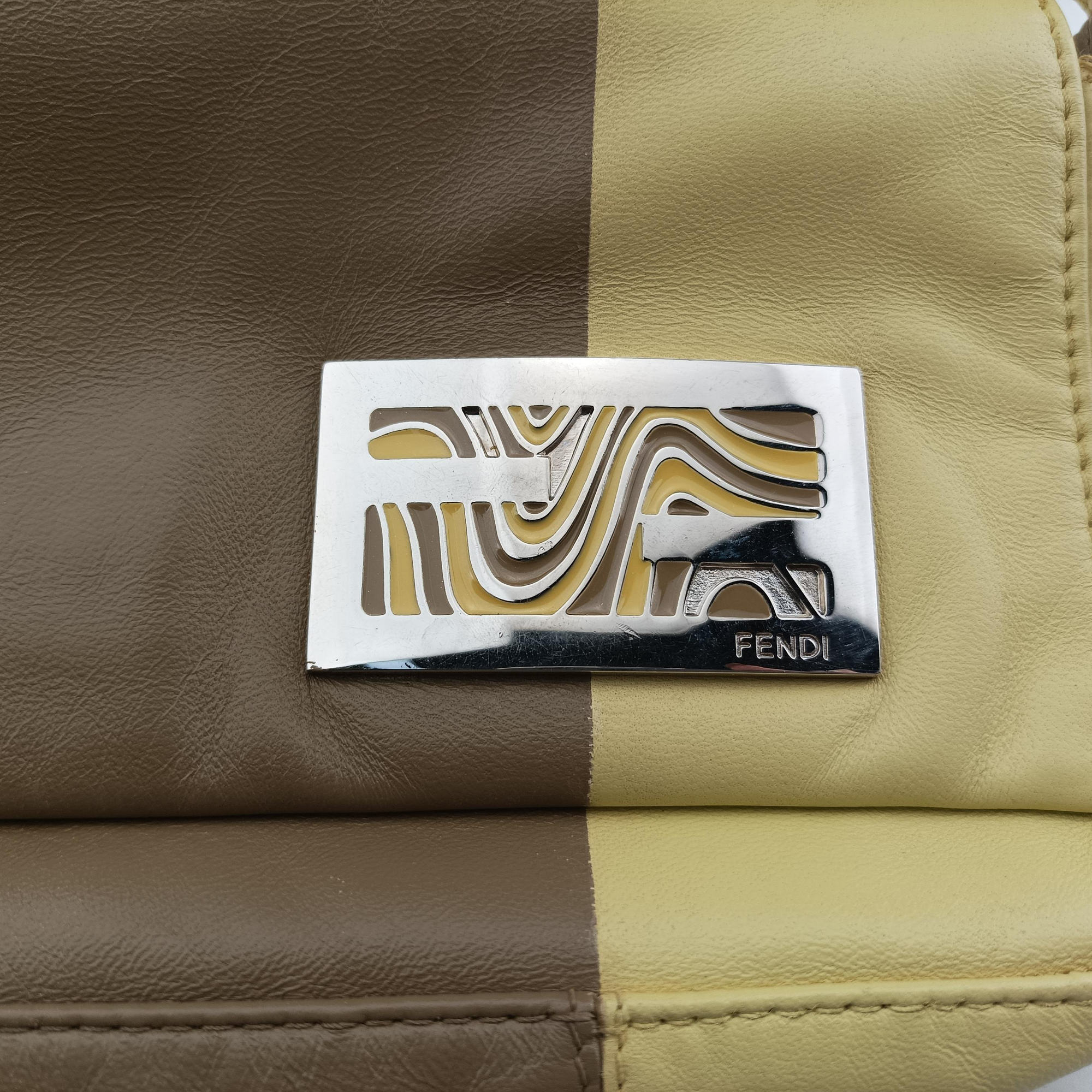 Pre-owned Fendi Baguette Brown × Yellow lambskin  handbag | stylenewstar