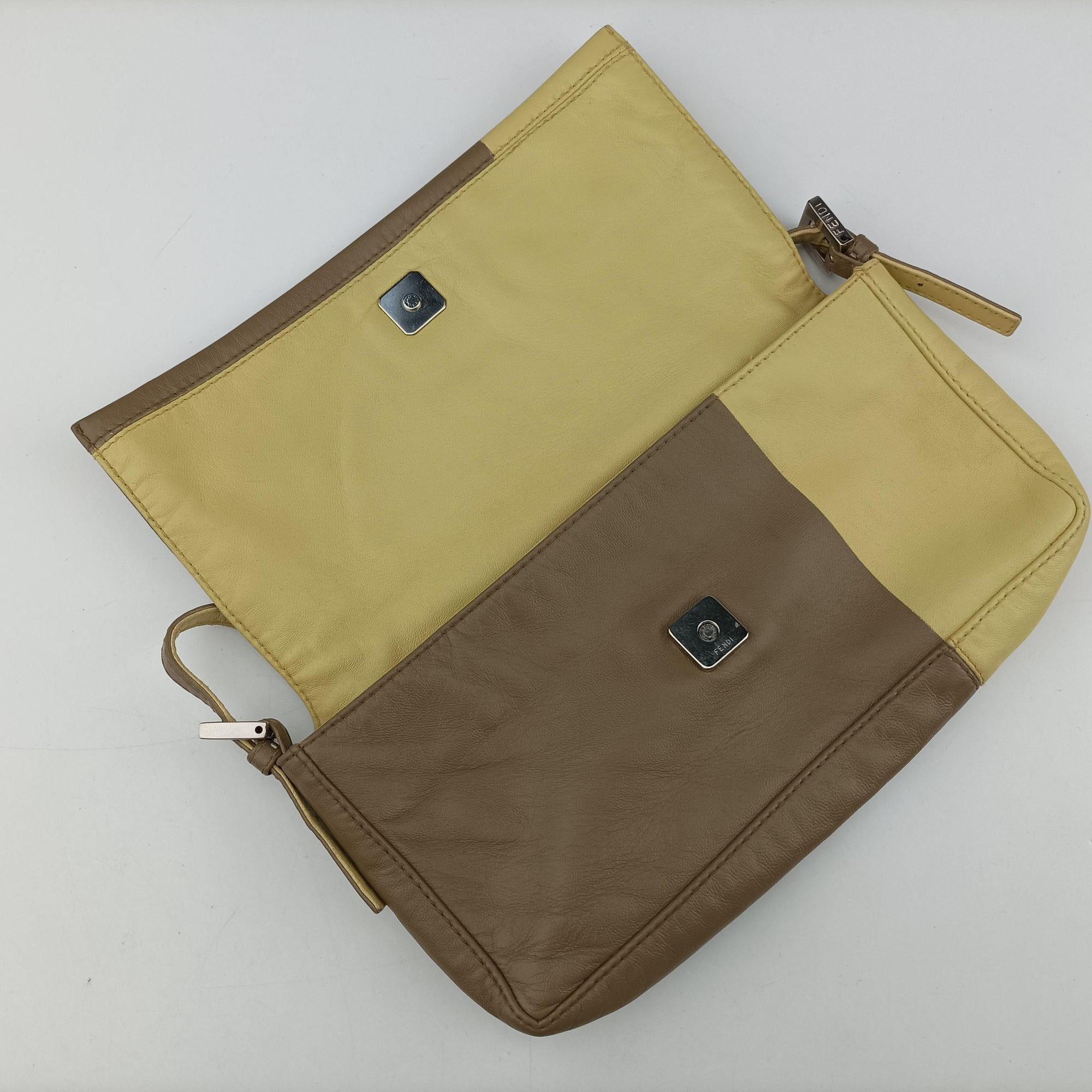 Pre-owned Fendi Baguette Brown × Yellow lambskin  handbag | stylenewstar