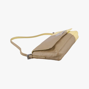 Pre-owned Fendi Baguette Brown × Yellow lambskin  handbag | stylenewstar