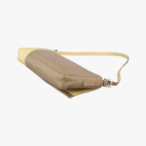 Pre-owned Fendi Baguette Brown × Yellow lambskin  handbag | stylenewstar
