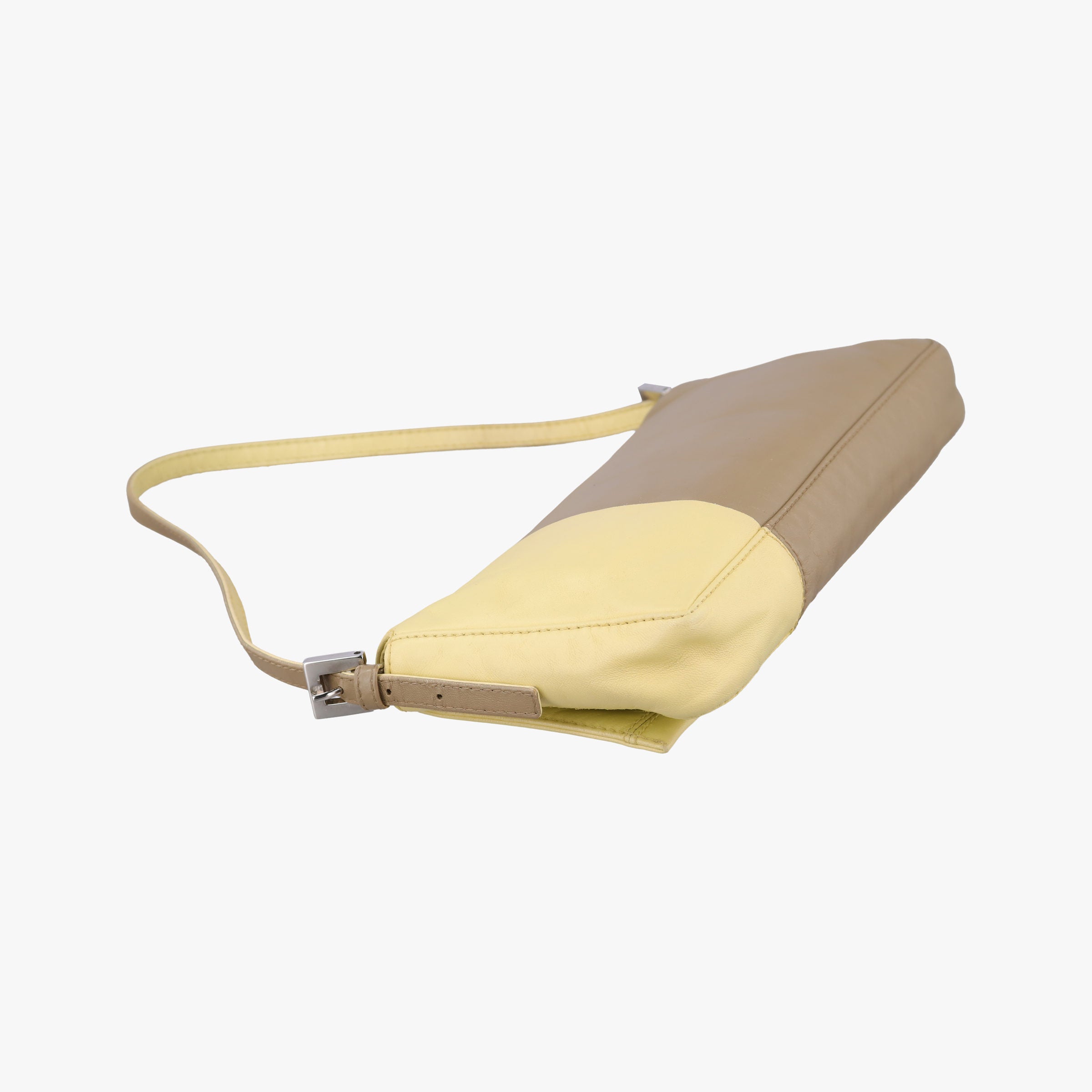 Pre-owned Fendi Baguette Brown × Yellow lambskin  handbag | stylenewstar