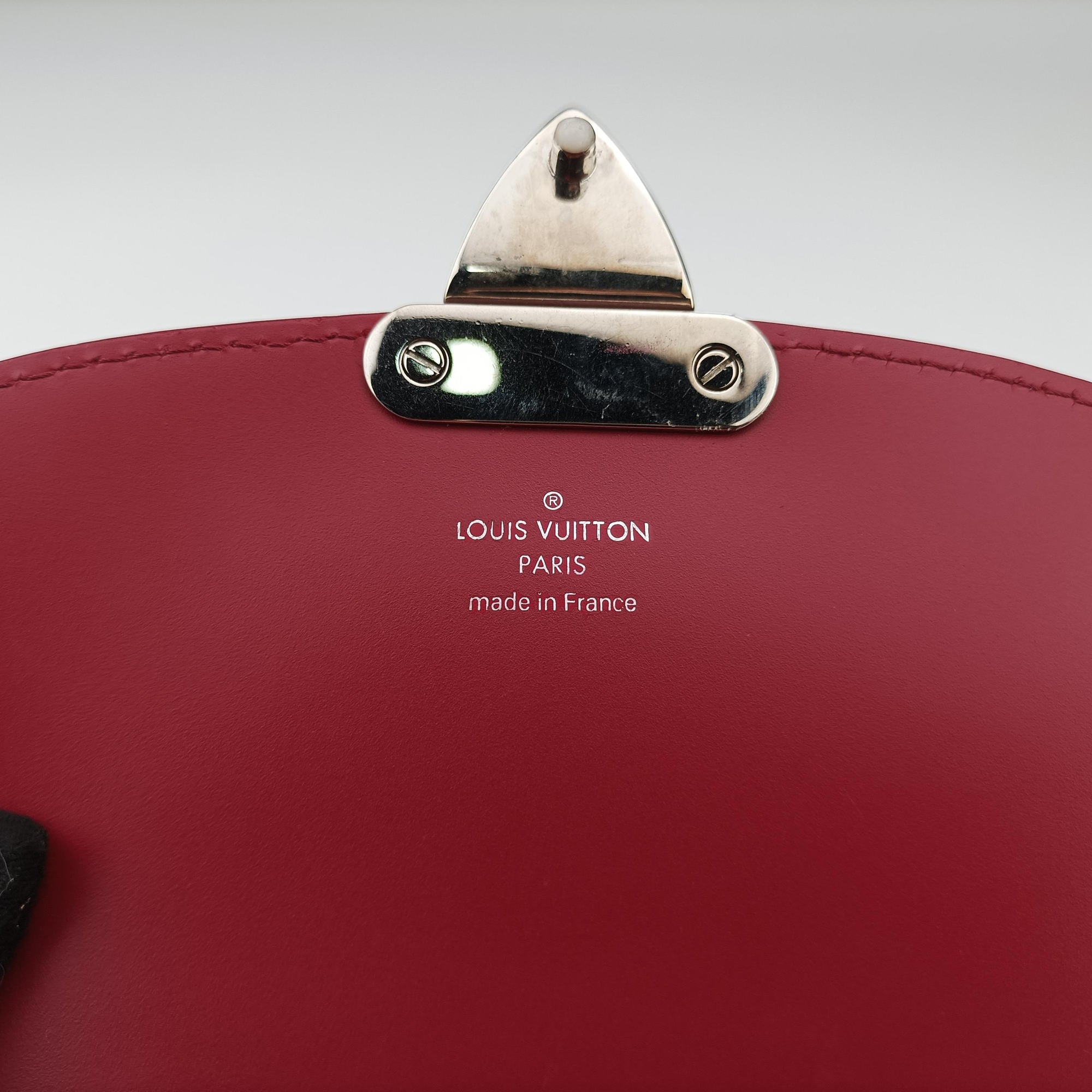 Secondhand Louis Vuitton EDEN PM FUCHSIA Epi M40652 shoulderbag | stylenewstar