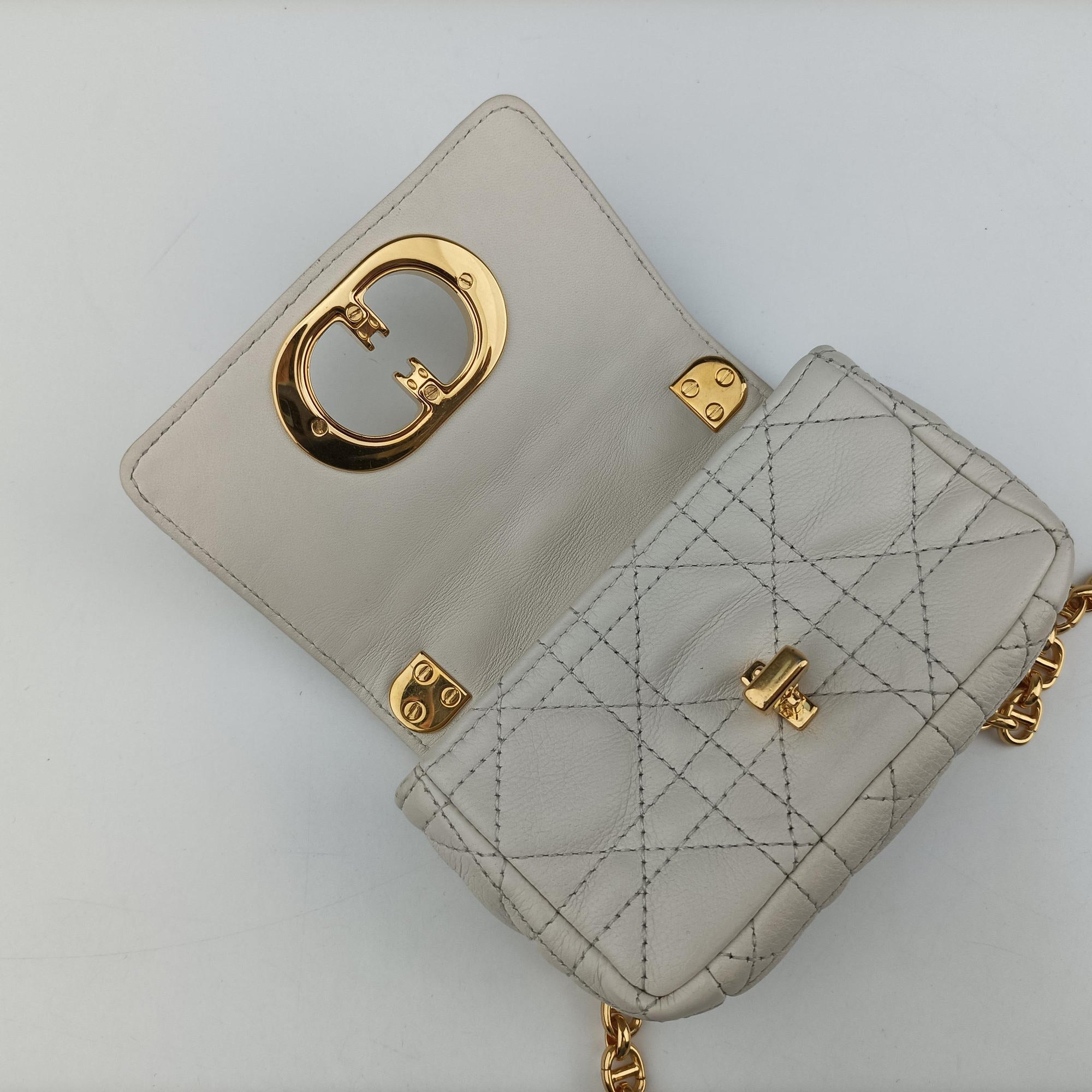 Secondhand Christian Dior Caro micro White Leather  shoulderbag | stylenewstar