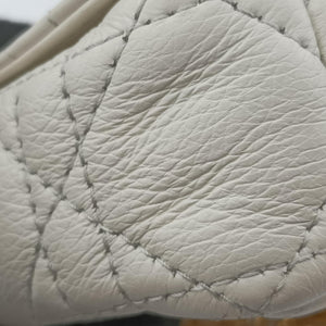 Secondhand Christian Dior Caro micro White Leather  shoulderbag | stylenewstar