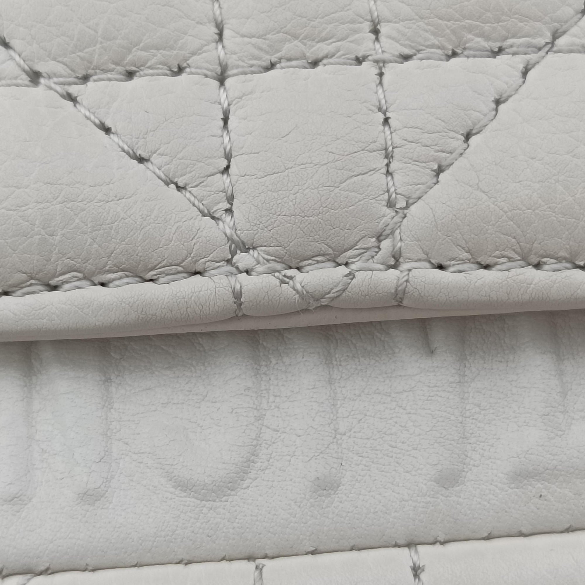 Secondhand Christian Dior Caro micro White Leather  shoulderbag | stylenewstar