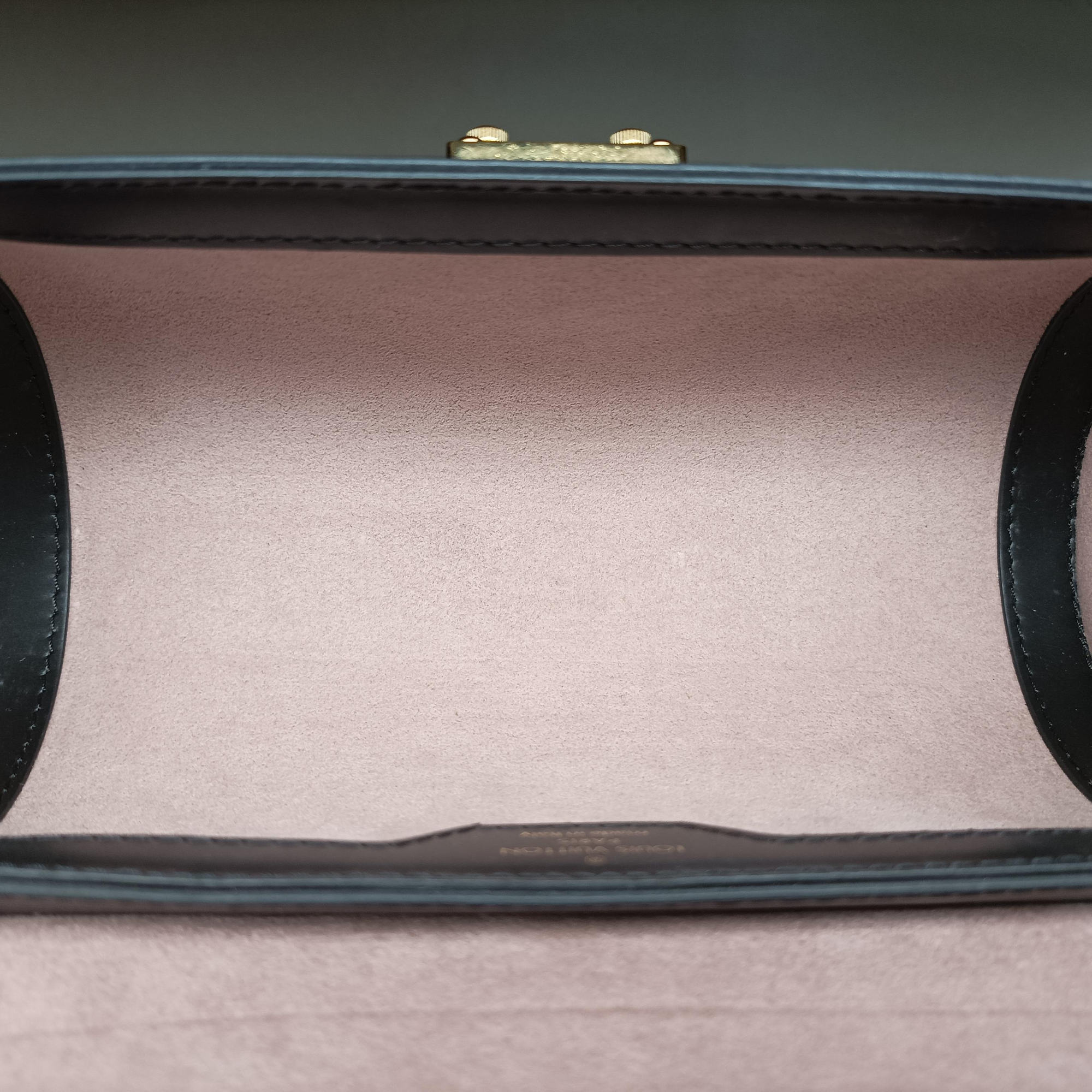 Secondhand Louis Vuitton Papillon Trunk Noir Epi M58655 shoulderbag | stylenewstar