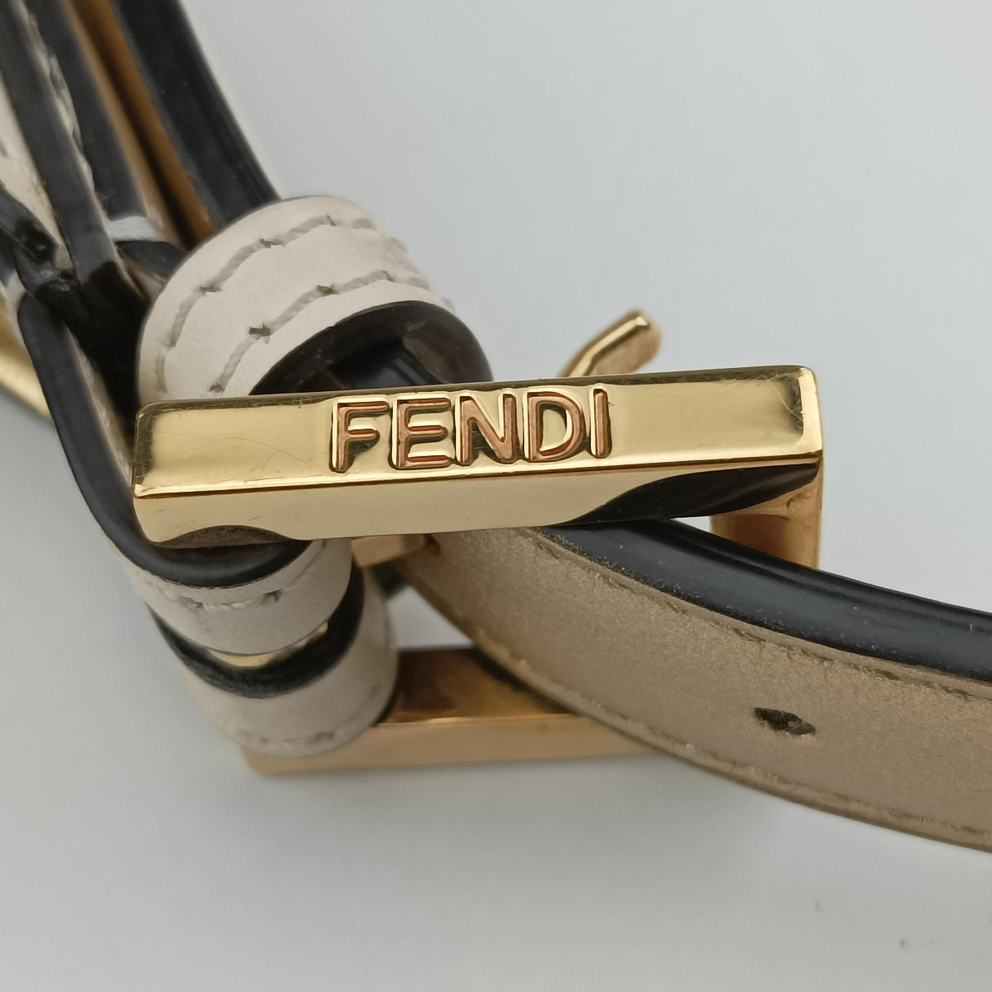 Pre-owned Fendi Cookie Mini White Leather 8BS065 handbag | stylenewstar