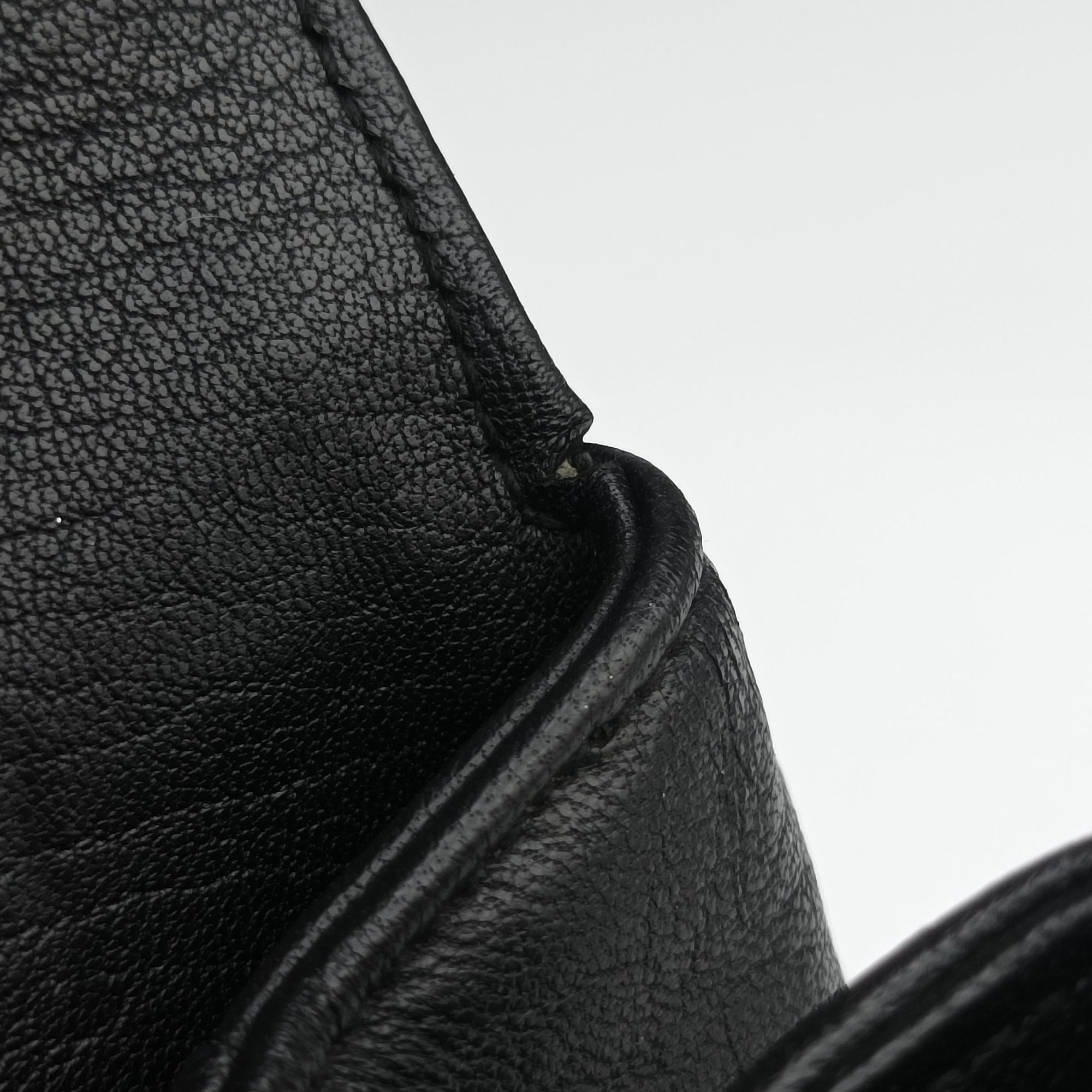 Pre-owned Yves Saint Laurent COLLEGE Black Leather 428056 shoulderbag | stylenewstar