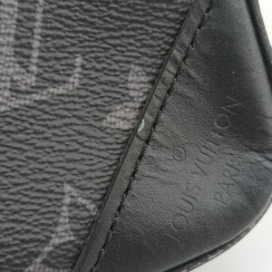 Secondhand Louis Vuitton Trio Messenger black Monogram Eclipse Reverse M69443 shoulderbag | stylenewstar