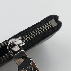 Secondhand Louis Vuitton Trio Messenger black Monogram Eclipse Reverse M69443 shoulderbag | stylenewstar