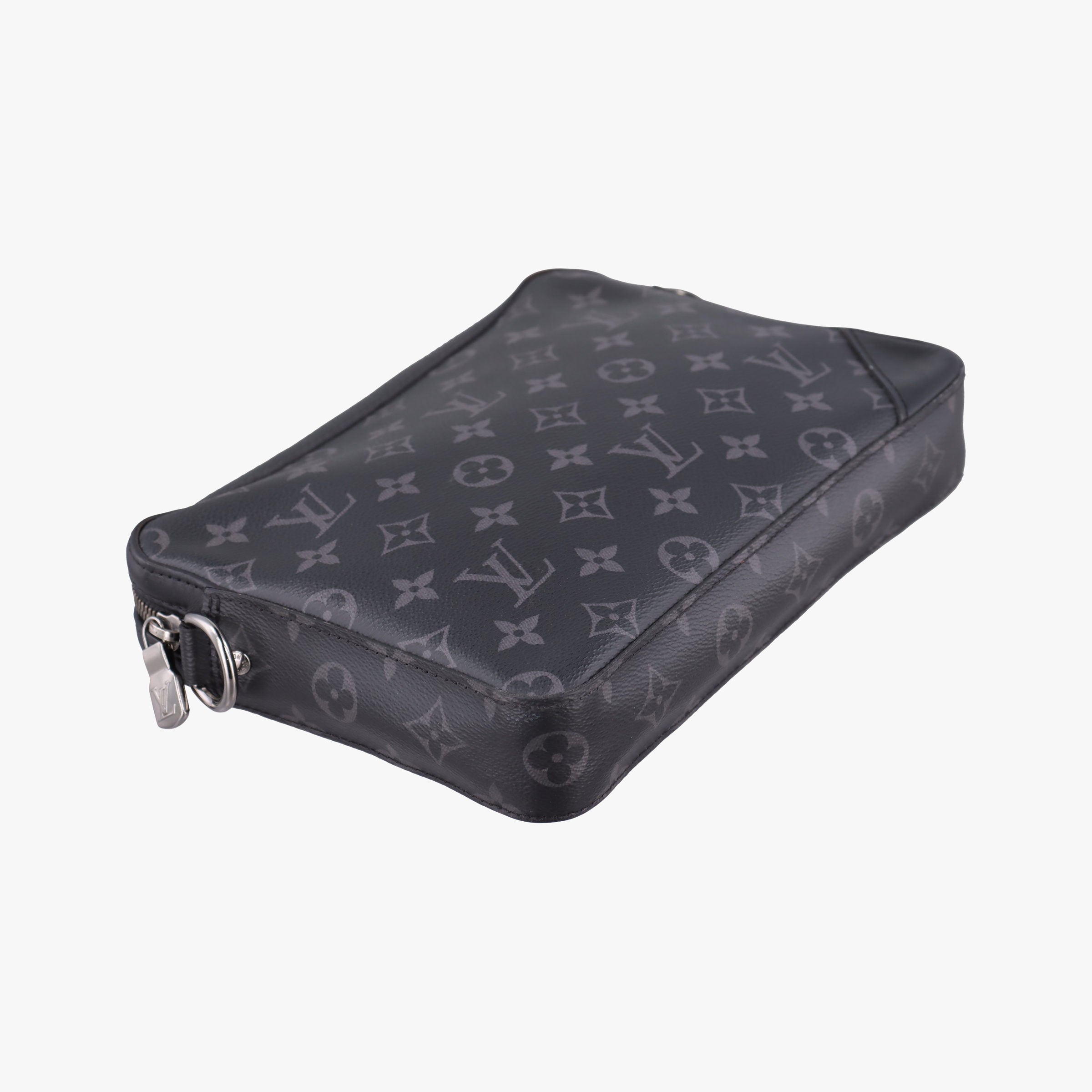 Secondhand Louis Vuitton Trio Messenger black Monogram Eclipse Reverse M69443 shoulderbag | stylenewstar