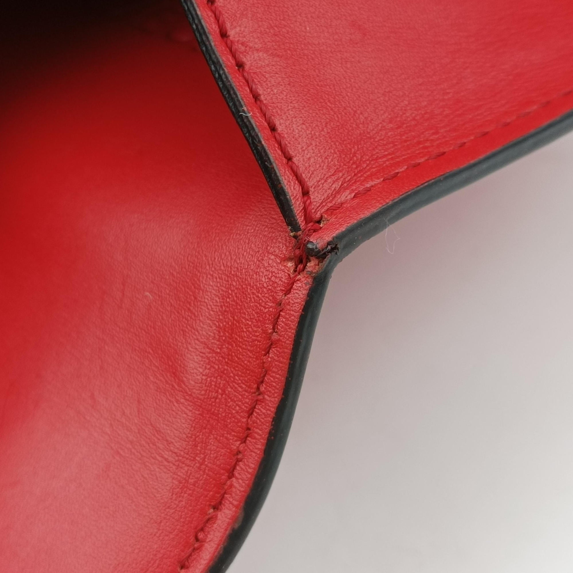 Pre-owned Loewe Barcelona Red Leather  shoulderbag | stylenewstar