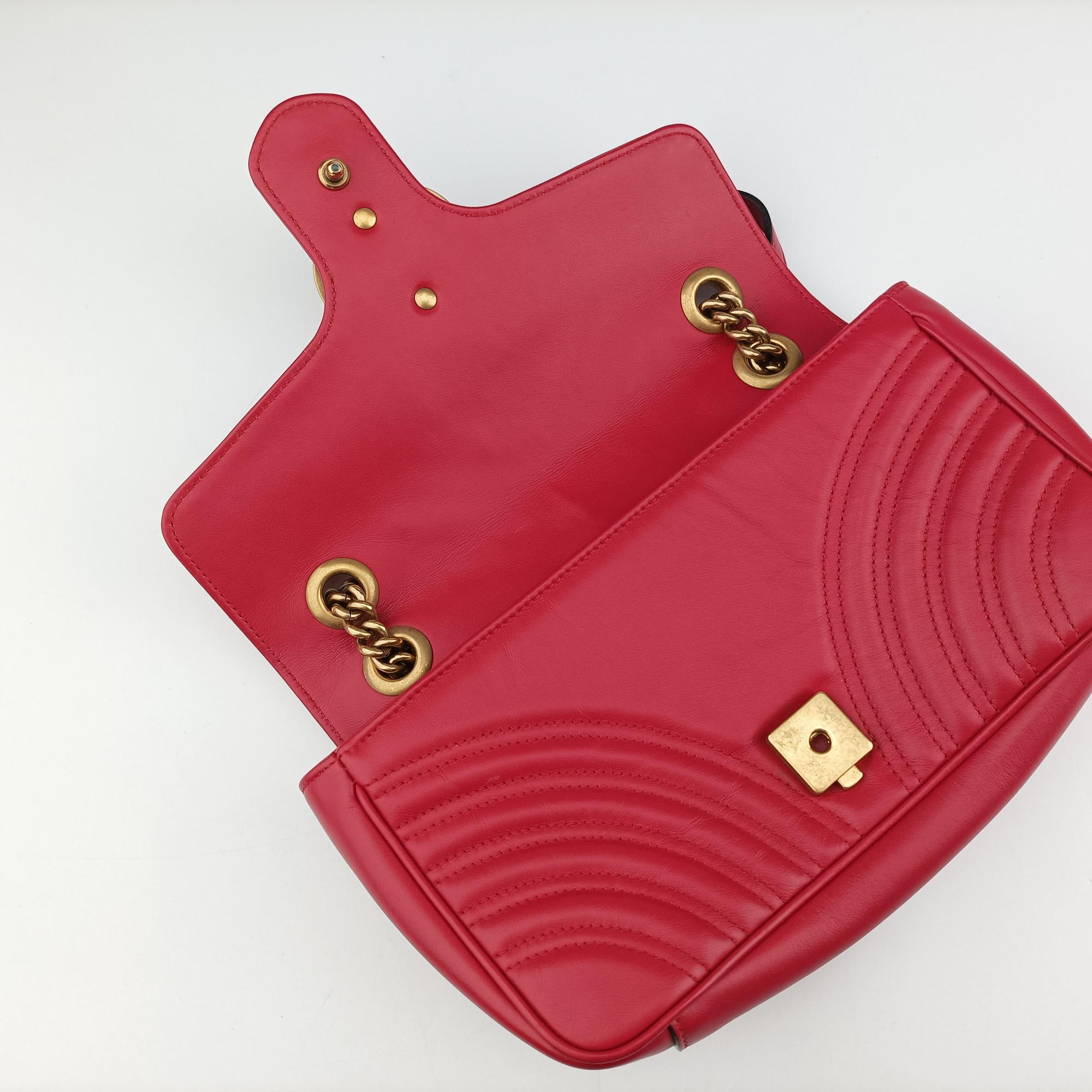 Secondhand Gucci GG Marmont Red Leather 443497 shoulderbag | stylenewstar