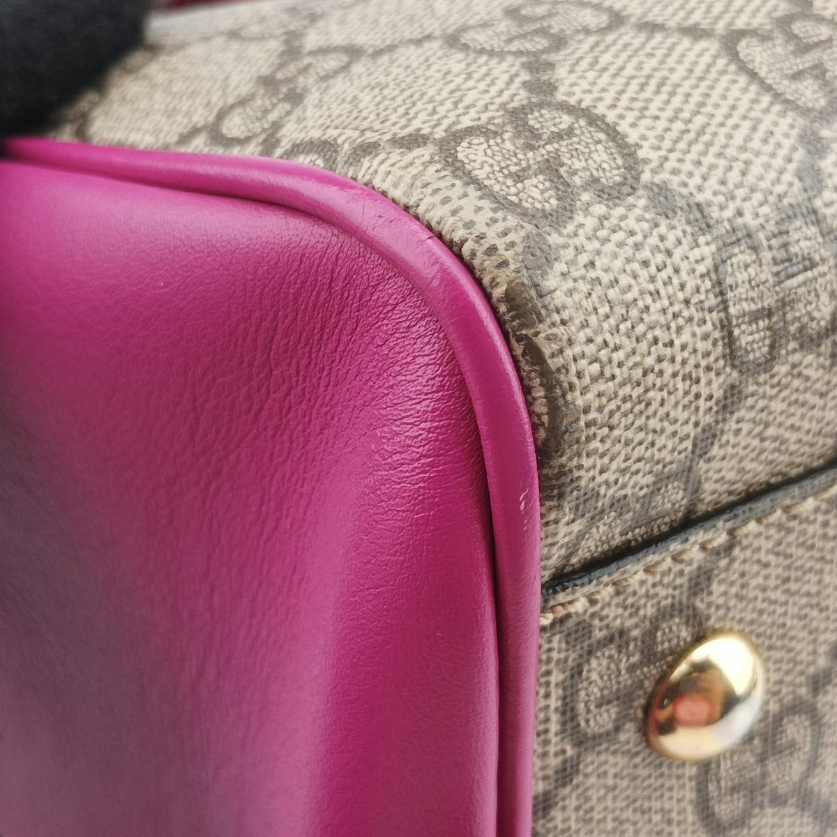 Pre-owned Gucci GG SUPREME beige×red×pink PVC coated canvas×Leather 409529 shoulderbag | stylenewstar