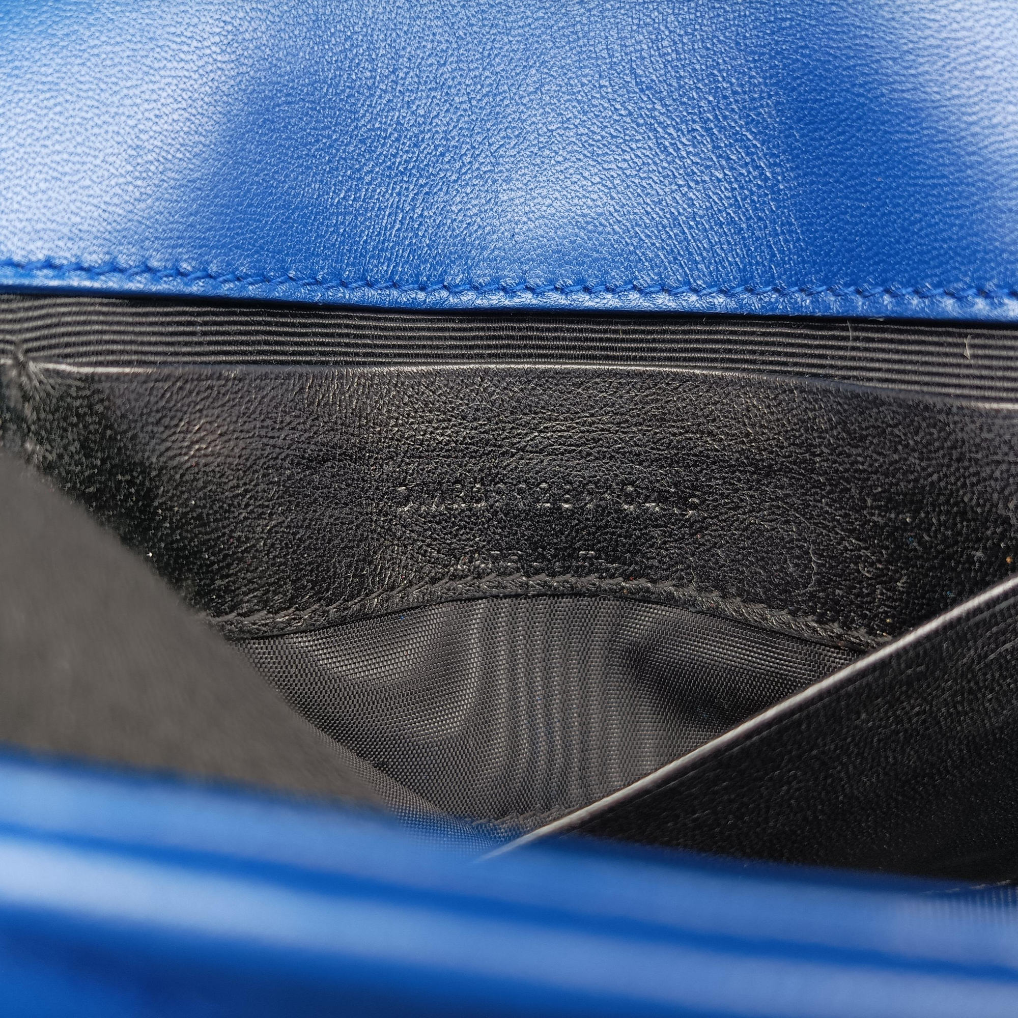Secondhand Yves Saint Laurent Baby Chai Blue Leather 399289 shoulderbag | stylenewstar