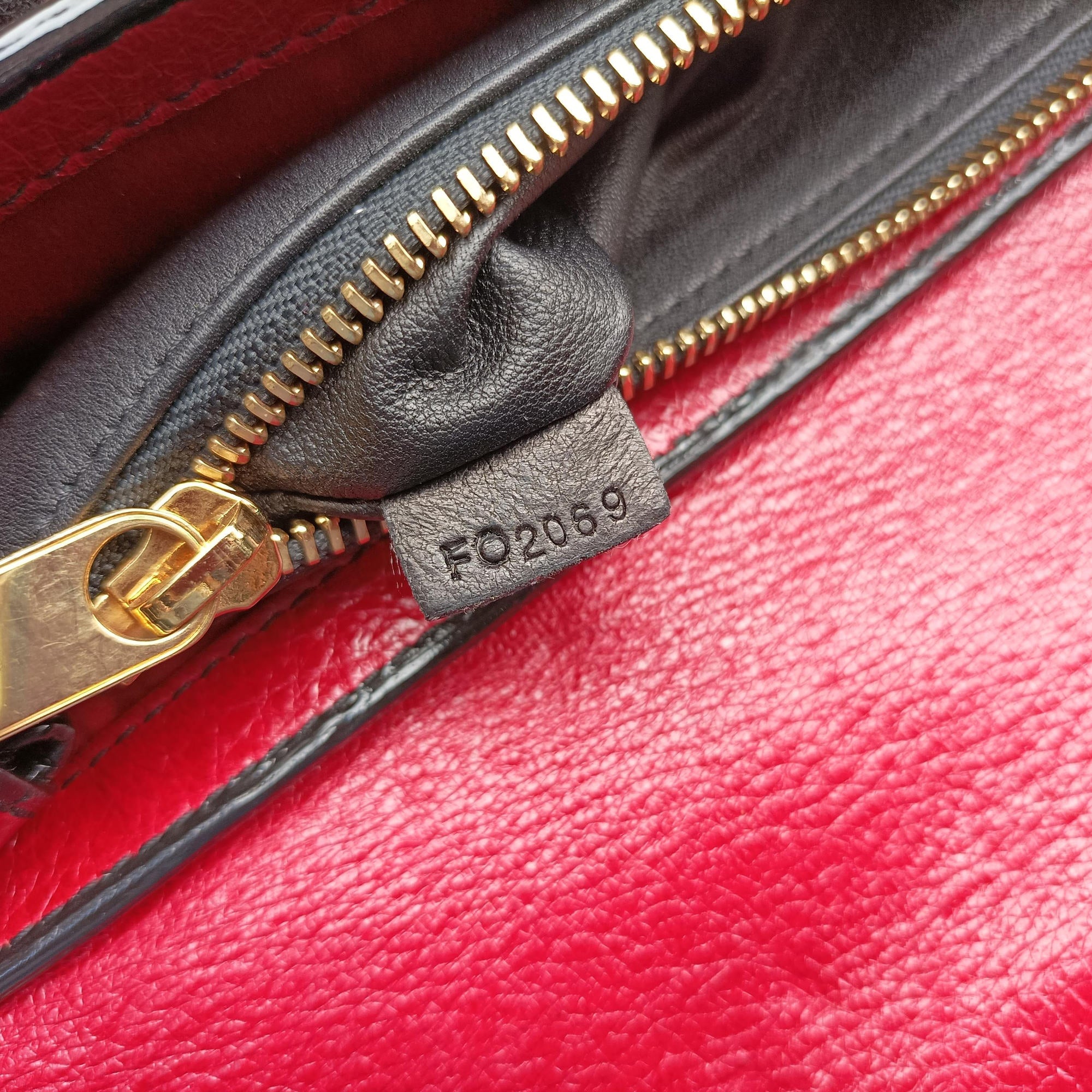 Pre-owned Louis Vuitton Monogram Glossy My Deer Enigme Rouge Monogram Empreinte M40280 clutchbag | stylenewstar