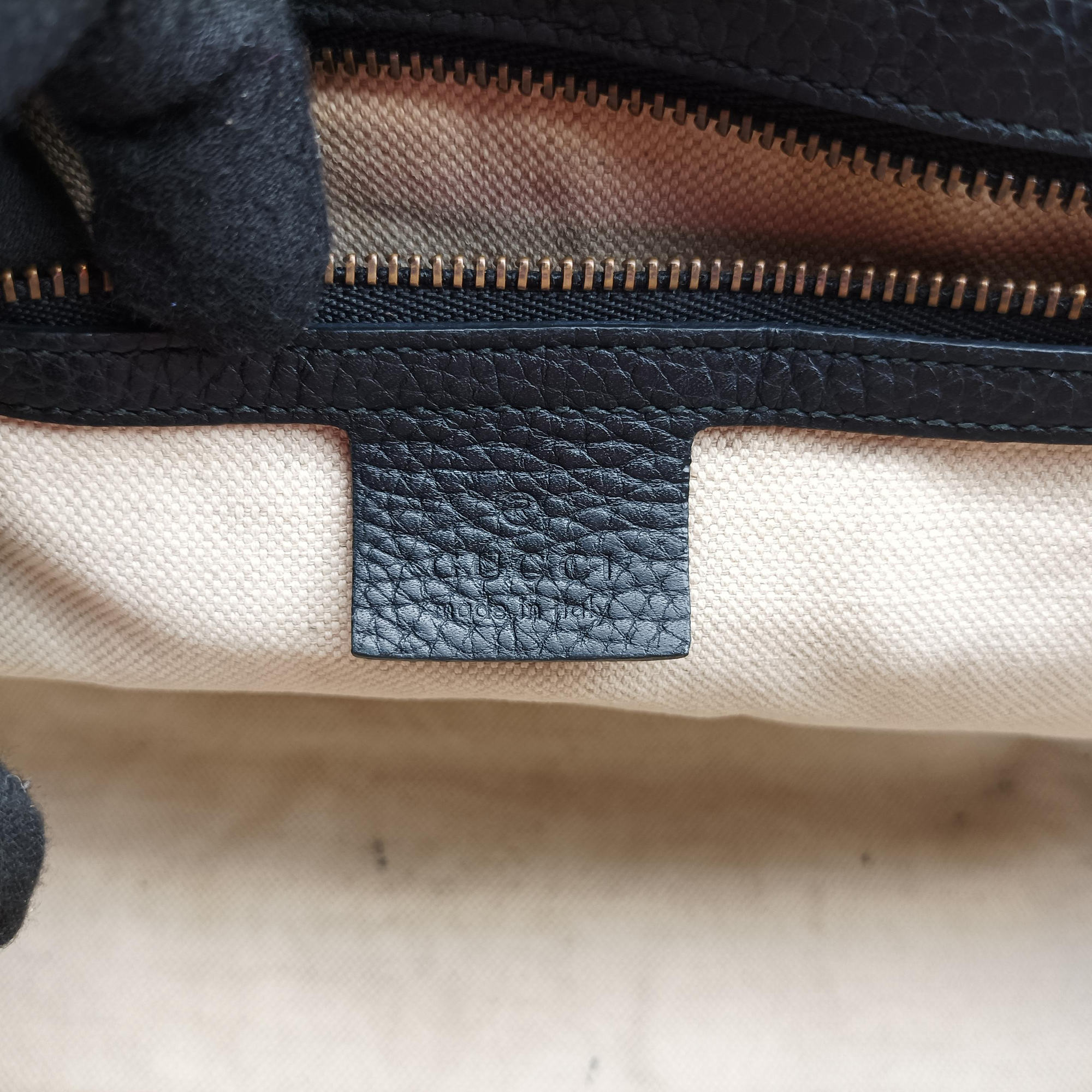 Pre-owned Gucci GG Marmont Black Leather 421890 shoulderbag | stylenewstar