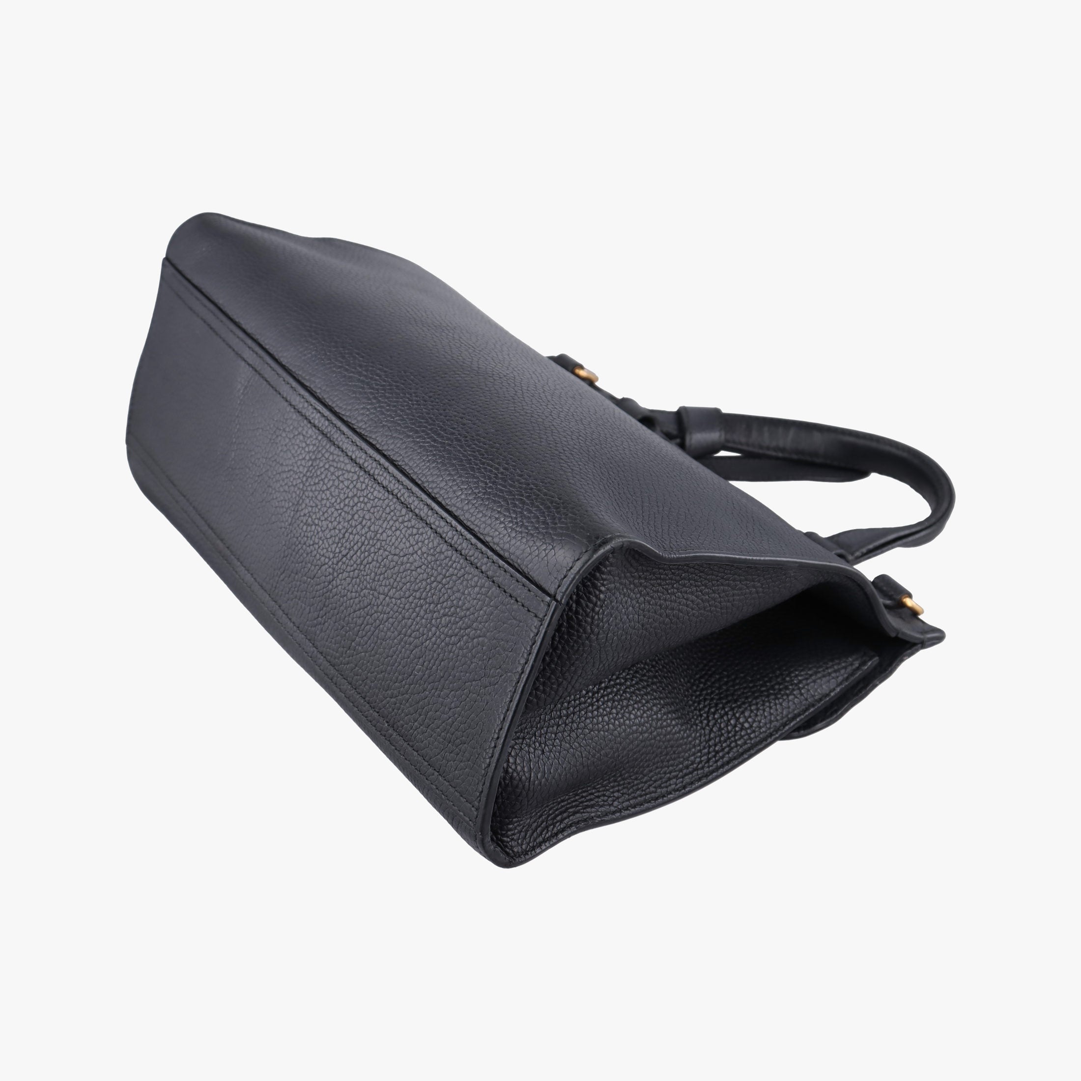 Pre-owned Gucci GG Marmont Black Leather 421890 shoulderbag | stylenewstar