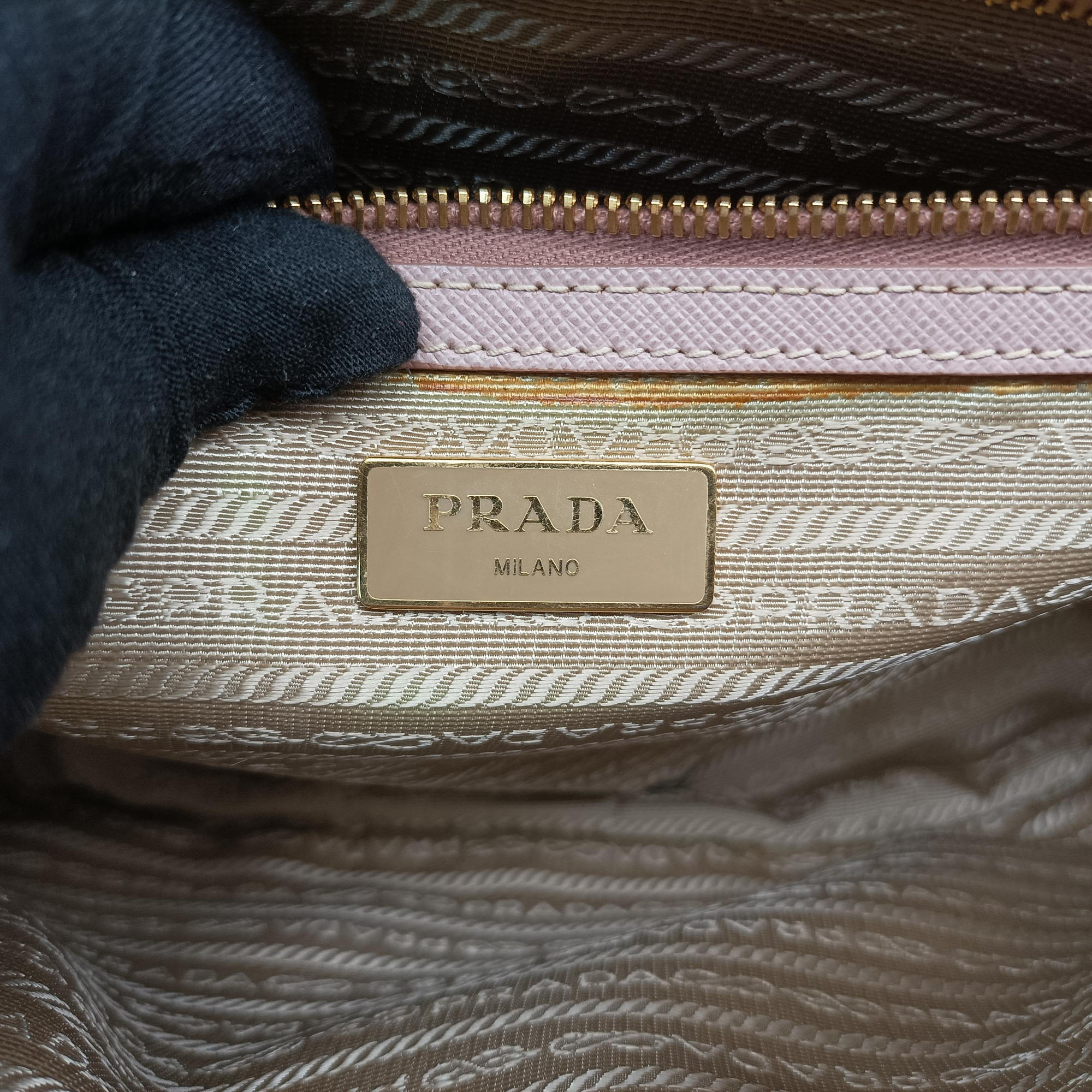 Pre-owned Prada Galleria Pink SAFFIANO Leather BN1786 shoulderbag | stylenewstar