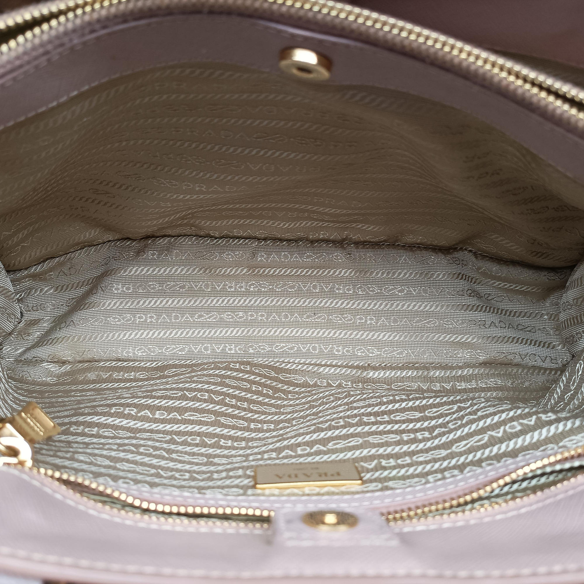 Pre-owned Prada Galleria Pink SAFFIANO Leather BN1786 shoulderbag | stylenewstar