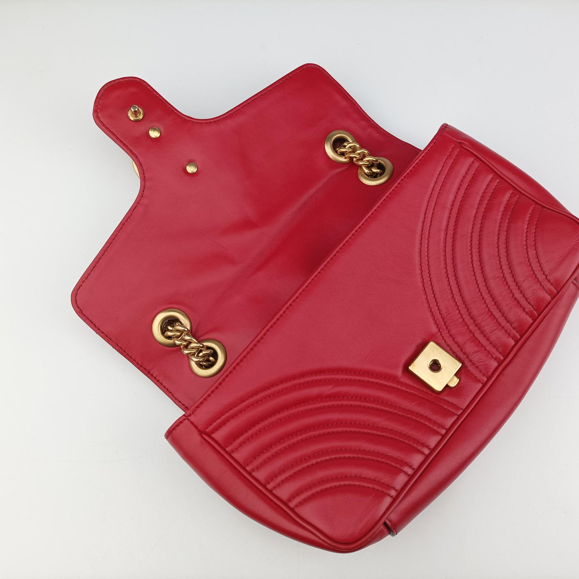 Pre-owned Gucci GG Marmont Red Leather 443497 shoulderbag | stylenewstar