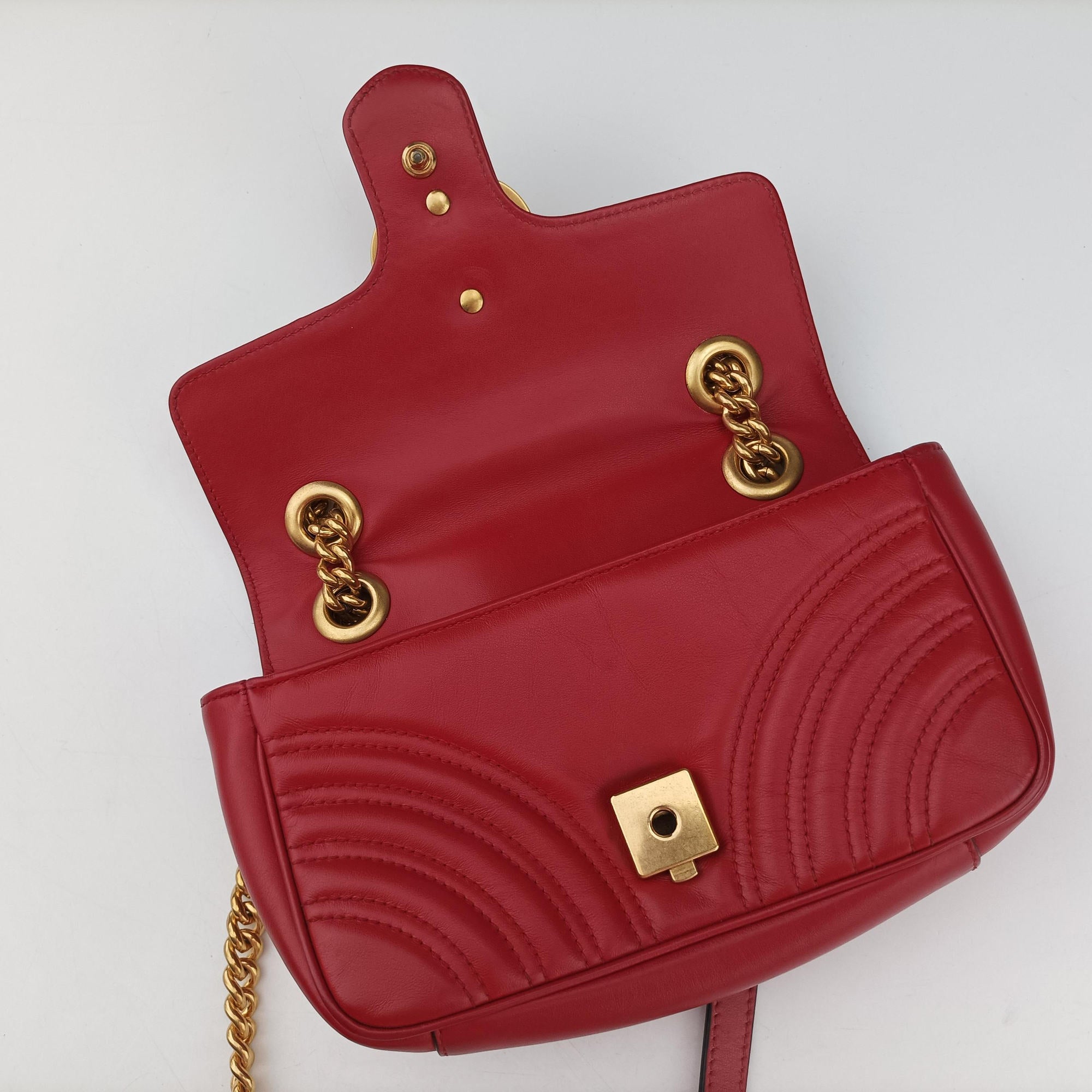 Pre-owned Gucci GG Marmont Red Leather 446744 shoulderbag | stylenewstar