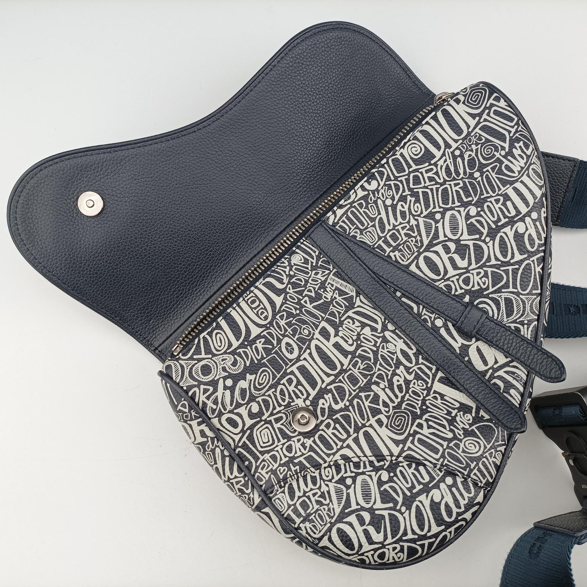 Pre-owned Christian Dior Saddle Navy Leather  bum bag/waist bag | stylenewstar