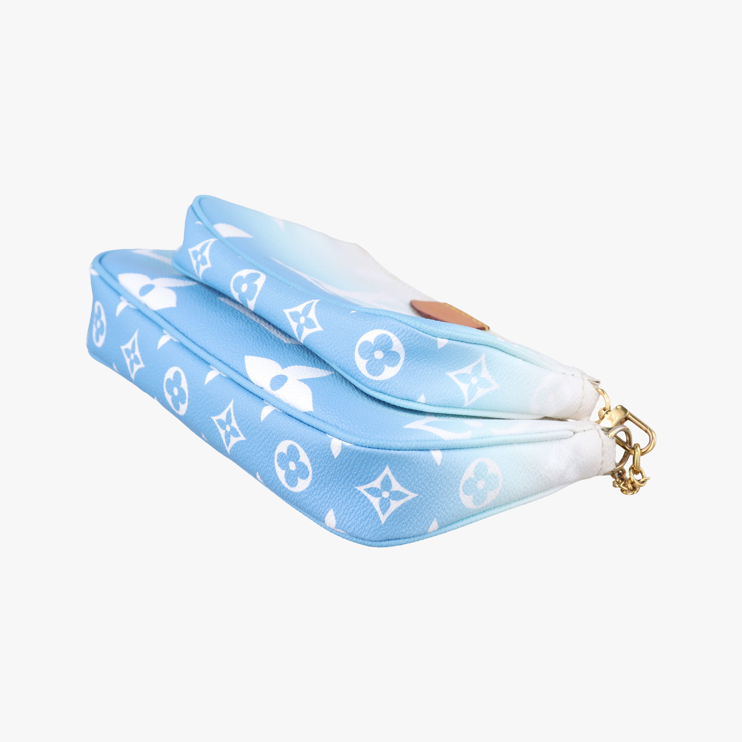 Pre-owned Louis Vuitton MULTI POCHETTE ACCESSOIRES Blue Gradient Monogram Giant M57633 bum bag/waist bag | stylenewstar