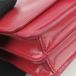 Pre-owned Prada Sling Bandoliera Red Patent SAFFIANO Leather　  shoulderbag | stylenewstar