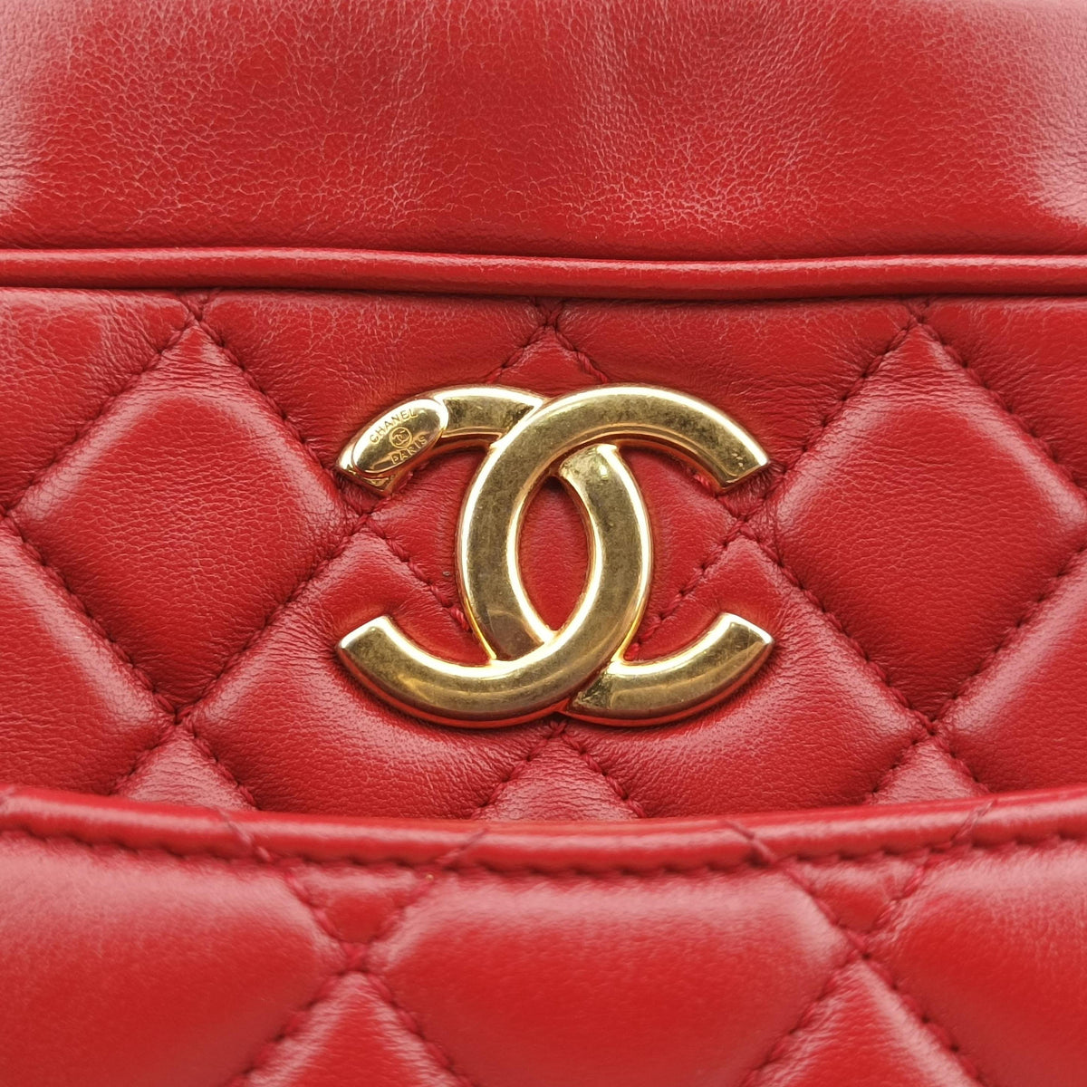 Pre-owned Chanel Matelasse Red lambskin A67618 shoulderbag | stylenewstar