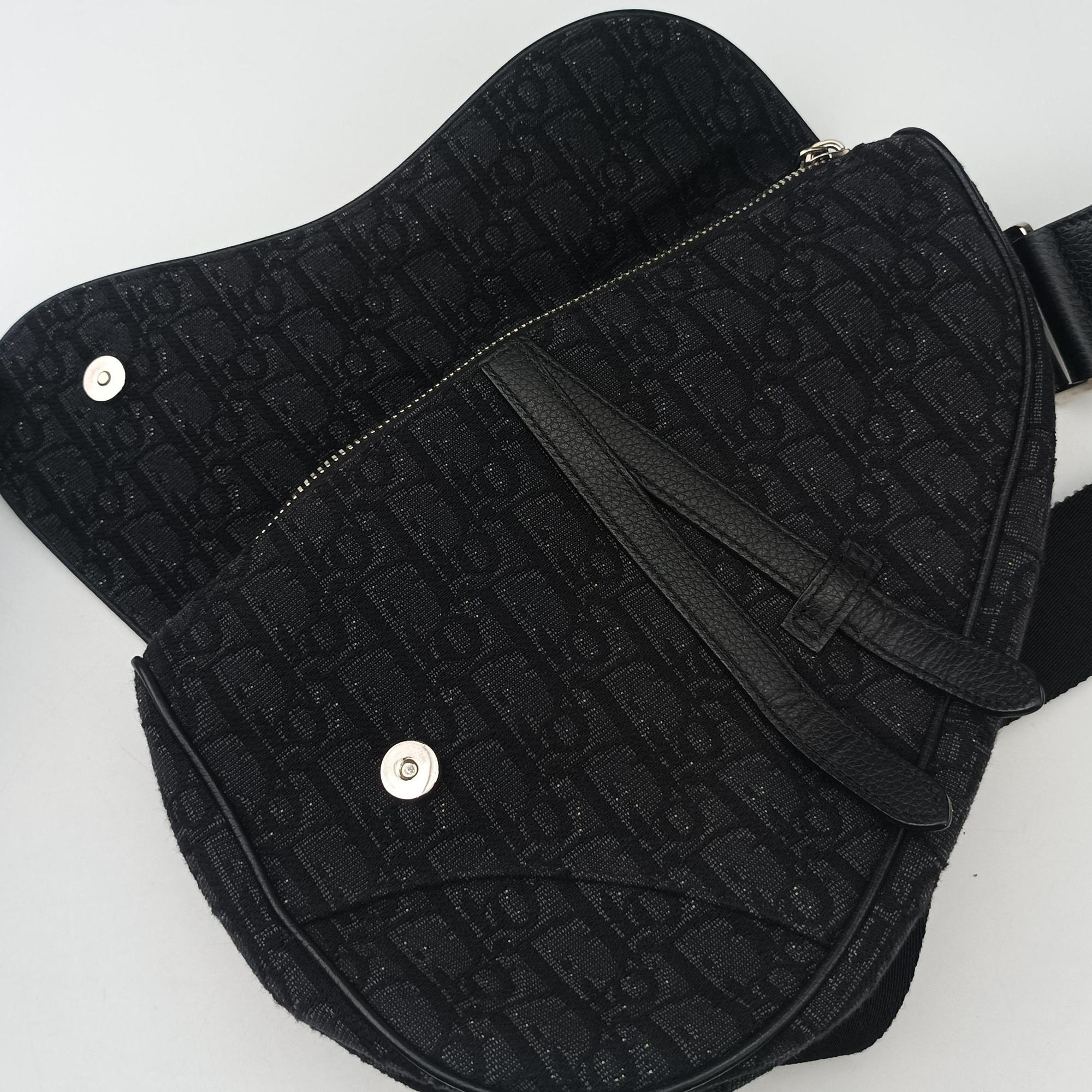 Secondhand Christian Dior Saddle Black Jacquard×Leather 1ADPO093YKY shoulderbag | stylenewstar