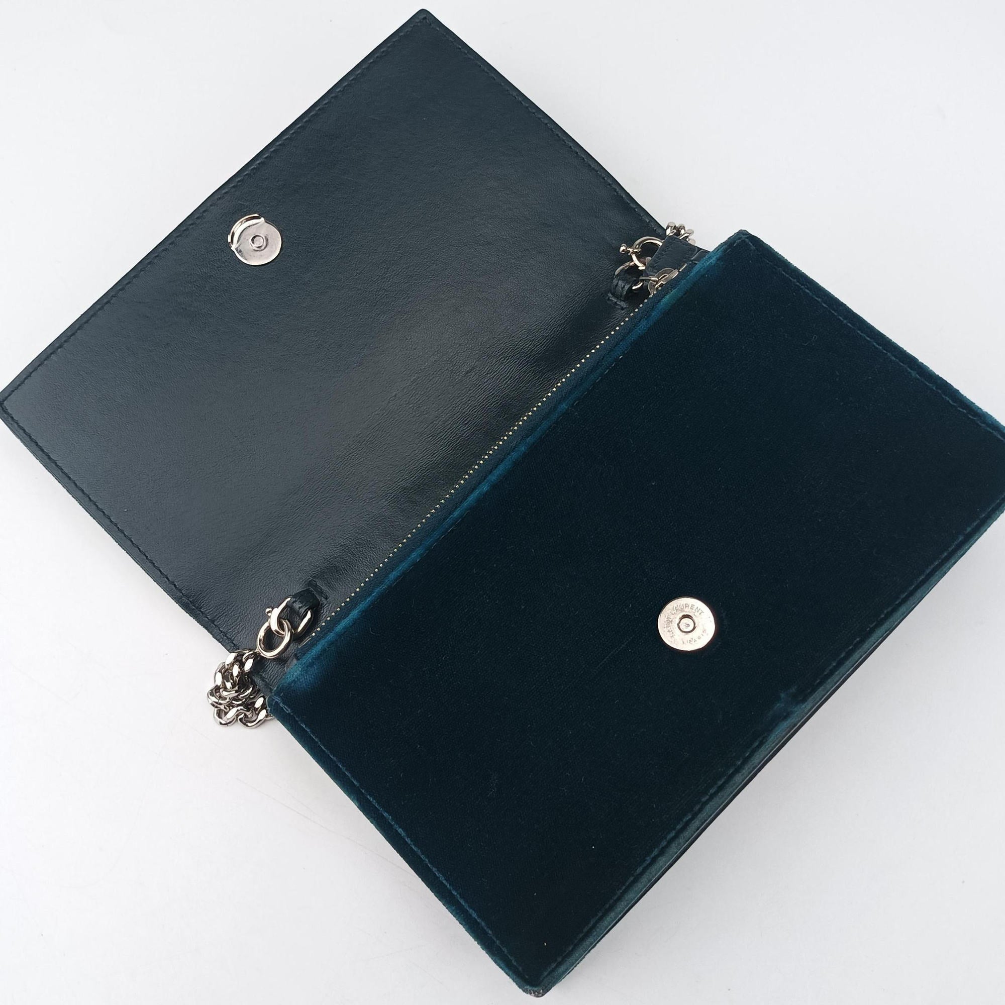 Pre-owned Yves Saint Laurent KATE Green velour 491521 shoulderbag | stylenewstar