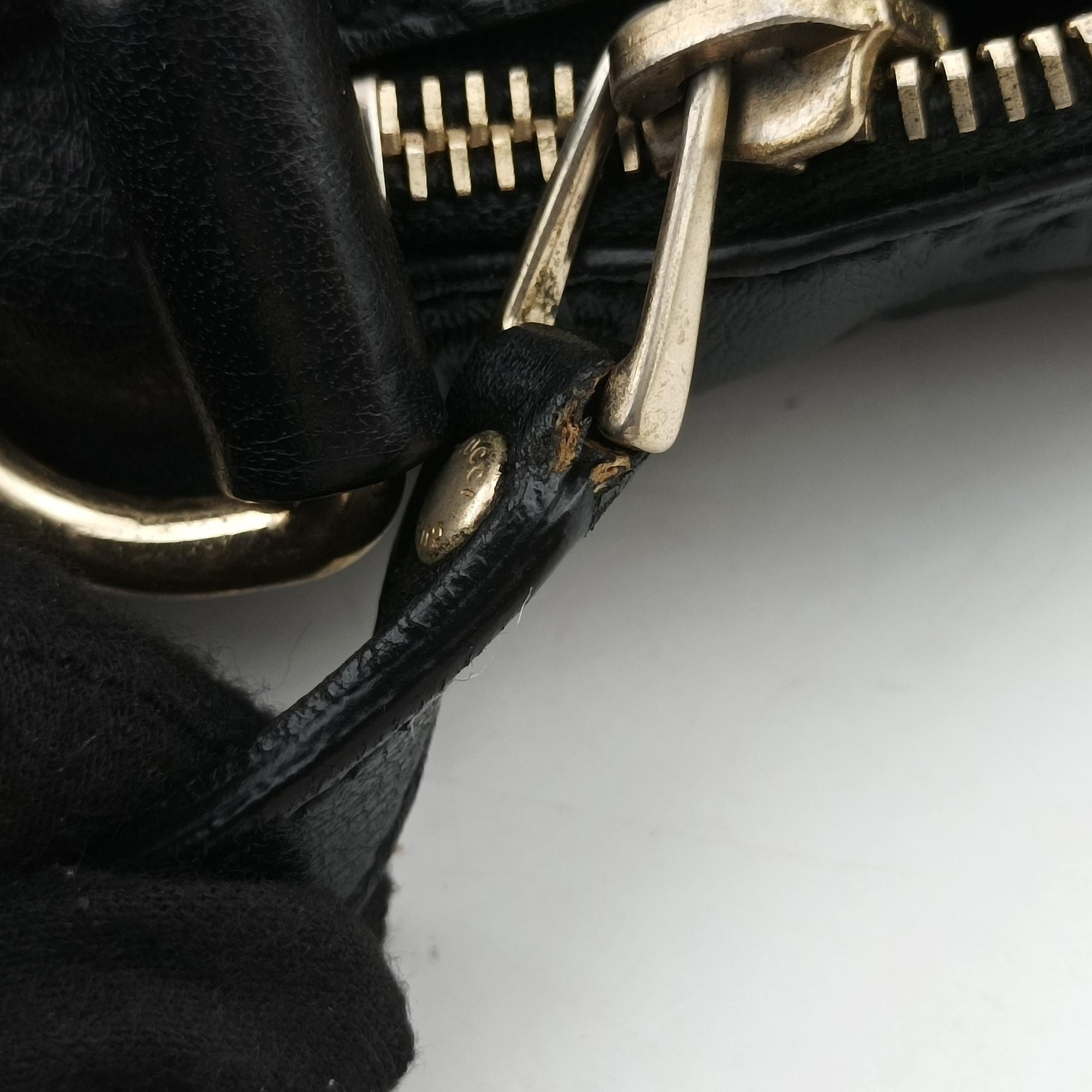 Pre-owned Gucci Diamante Black Leather 208463 handbag | stylenewstar