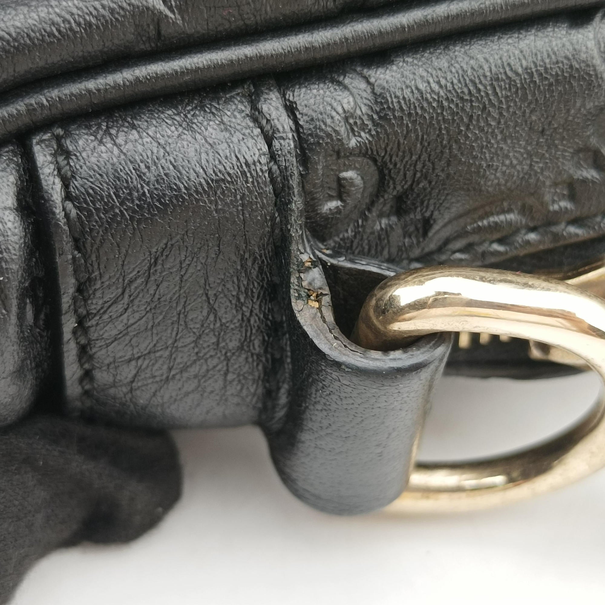Pre-owned Gucci Diamante Black Leather 208463 handbag | stylenewstar