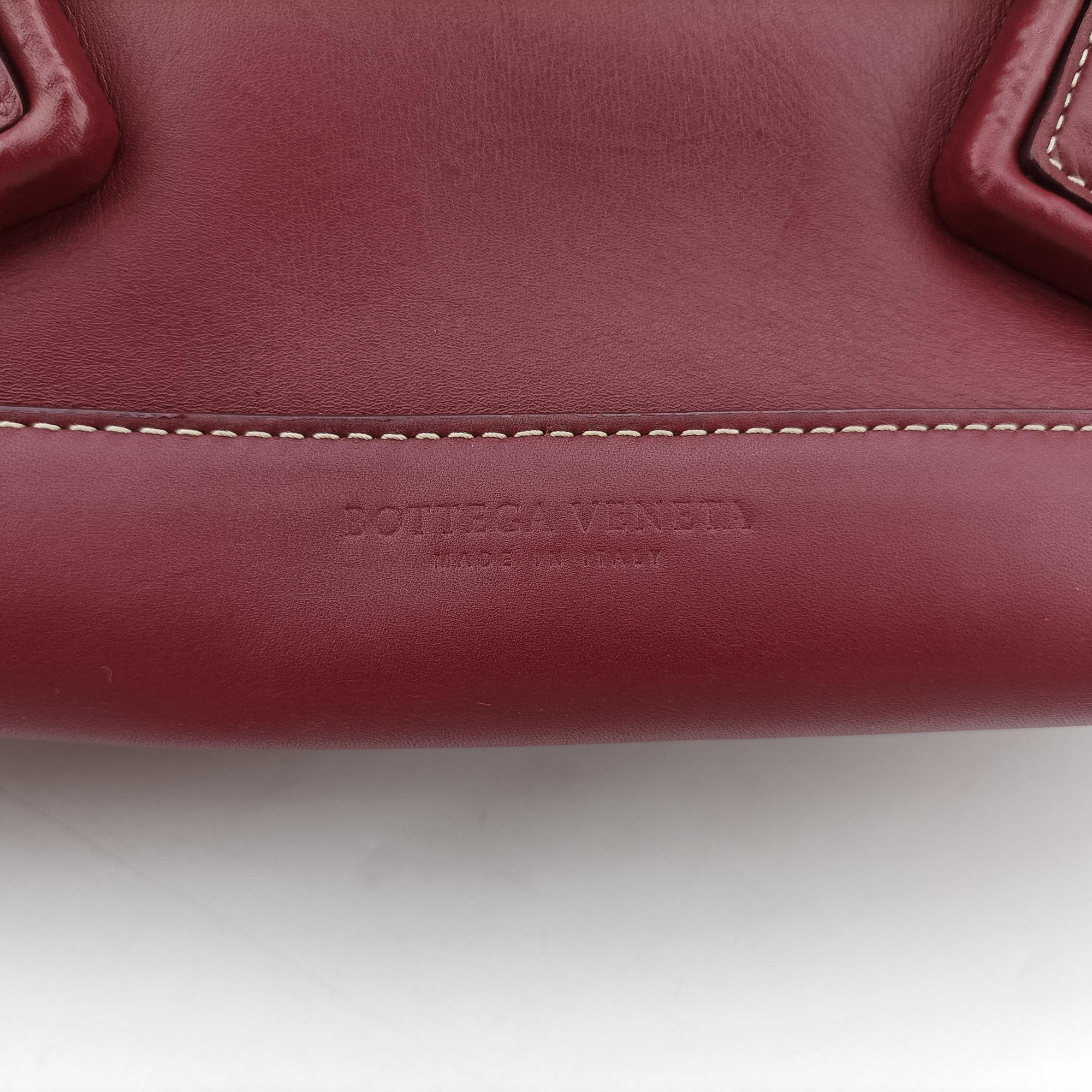 Vintage Bottega Veneta Arco Burgundy Leather  shoulderbag | stylenewstar