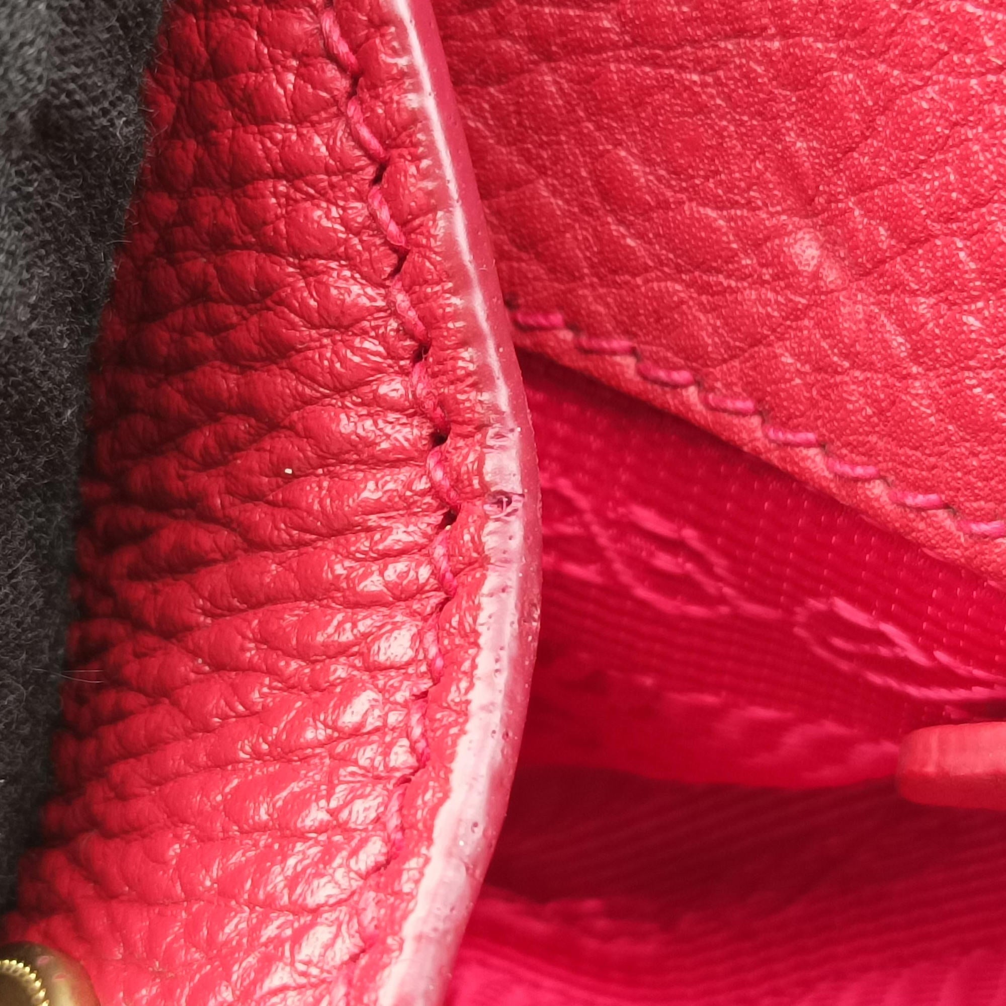 Pre-owned Prada Vitello Daino Top Handle Red Leather BN2420 handbag | stylenewstar