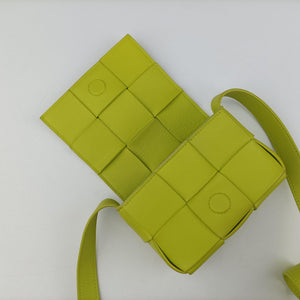 Pre-owned Bottega Veneta cassette Green lambskin  shoulderbag | stylenewstar