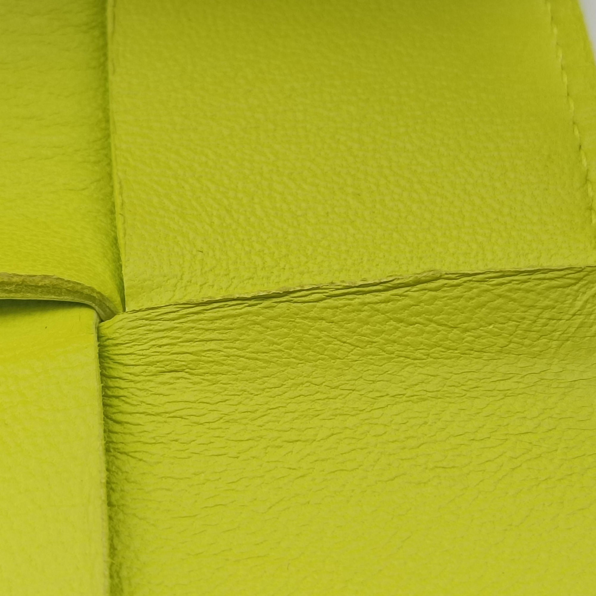 Pre-owned Bottega Veneta cassette Green lambskin  shoulderbag | stylenewstar