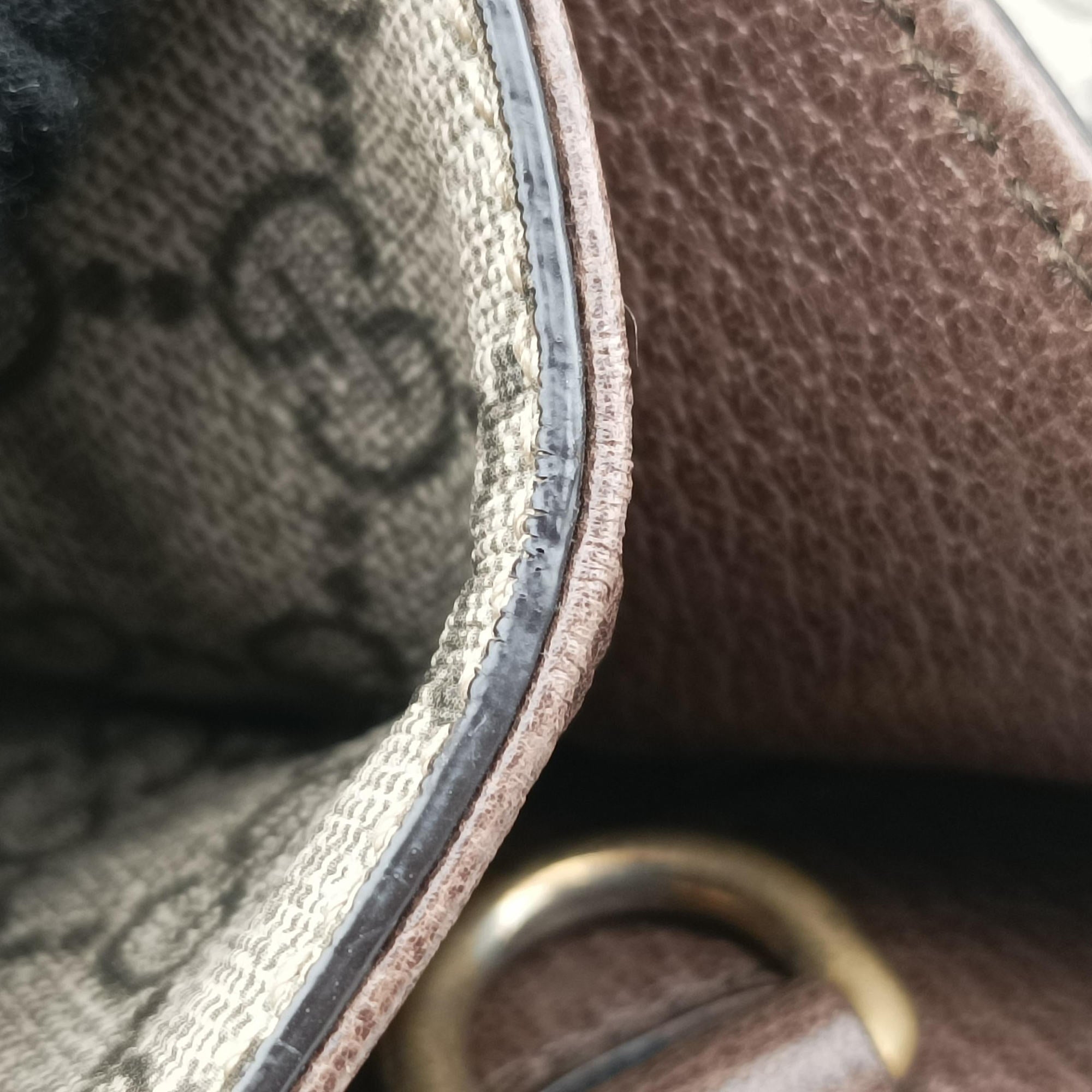 Pre-owned Gucci GG Supreme Bee Multicolour PVC coated canvas × suede 450950 shoulderbag | stylenewstar